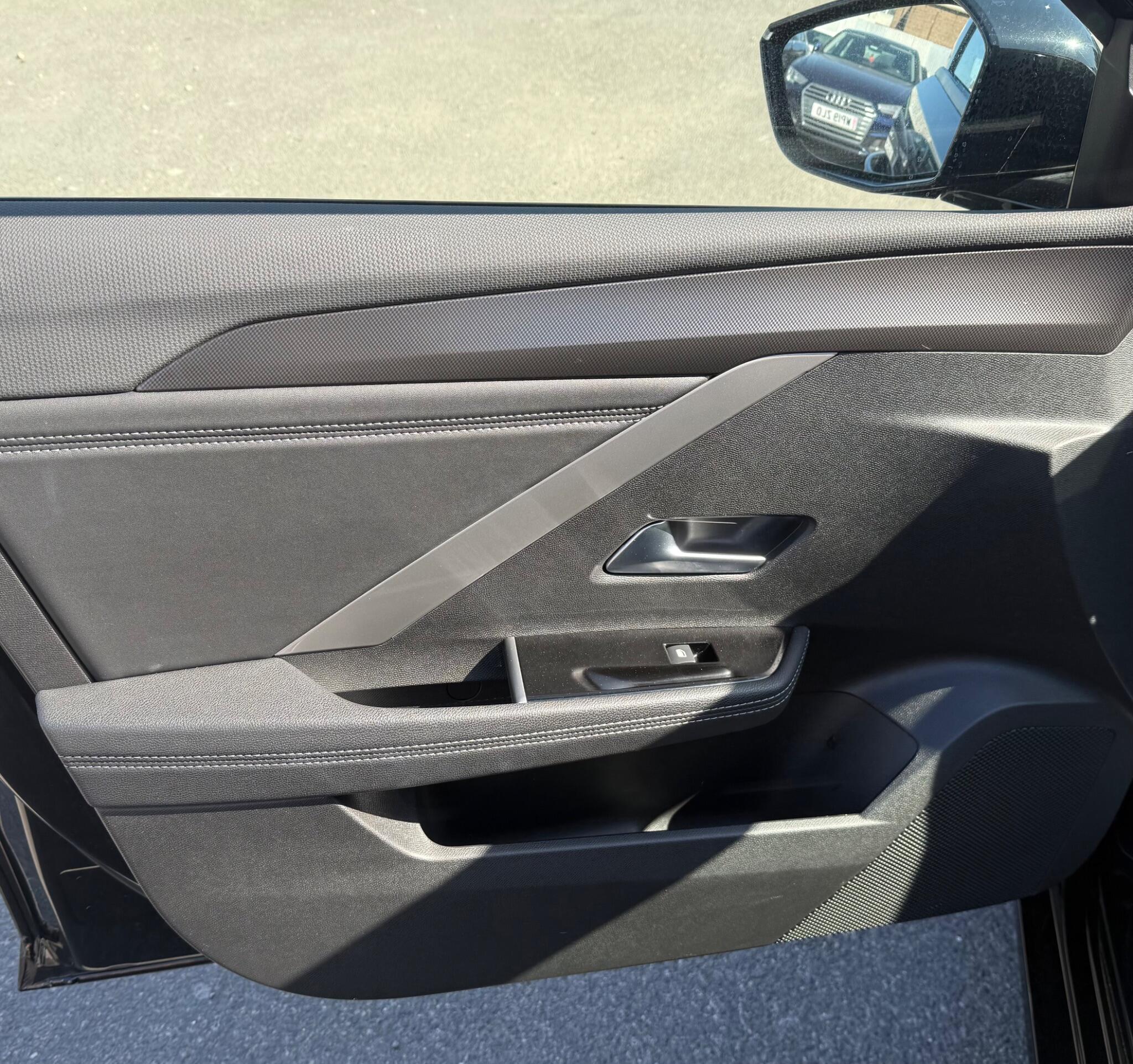 Vauxhall Astra view 23