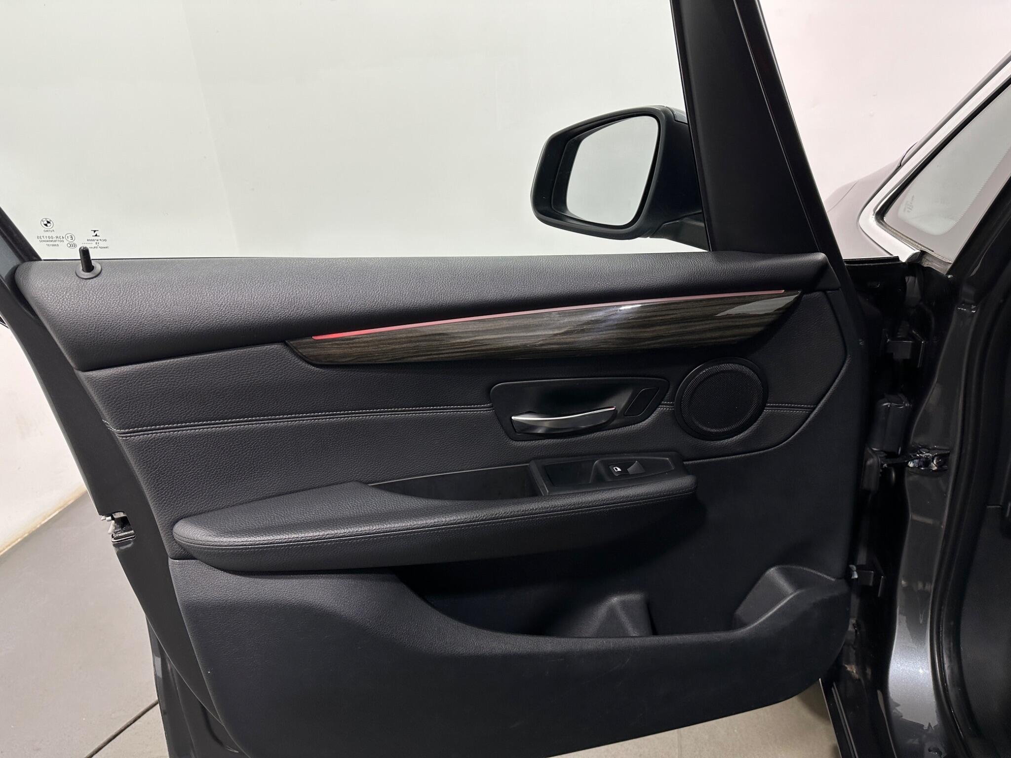 BMW 2 Series Gran Tourer view 37
