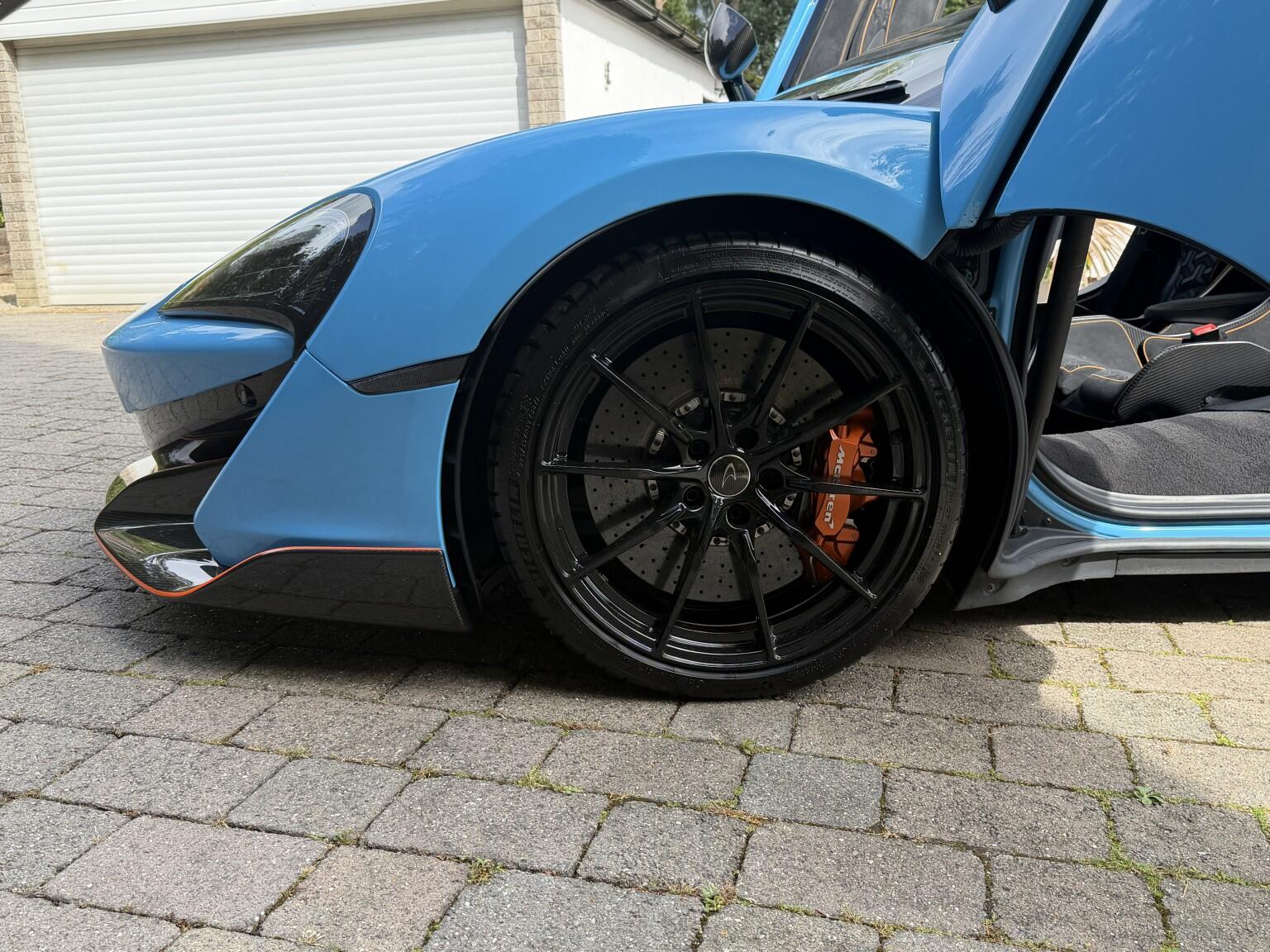 Mclaren 600LT view 17