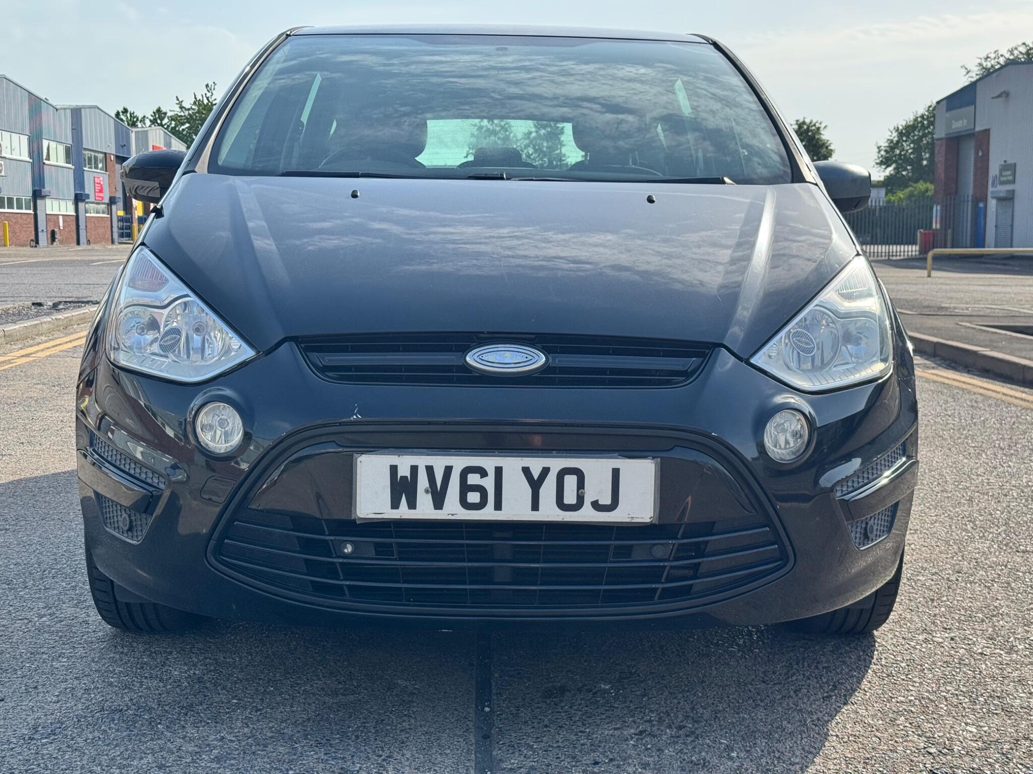 Ford S-Max view 6