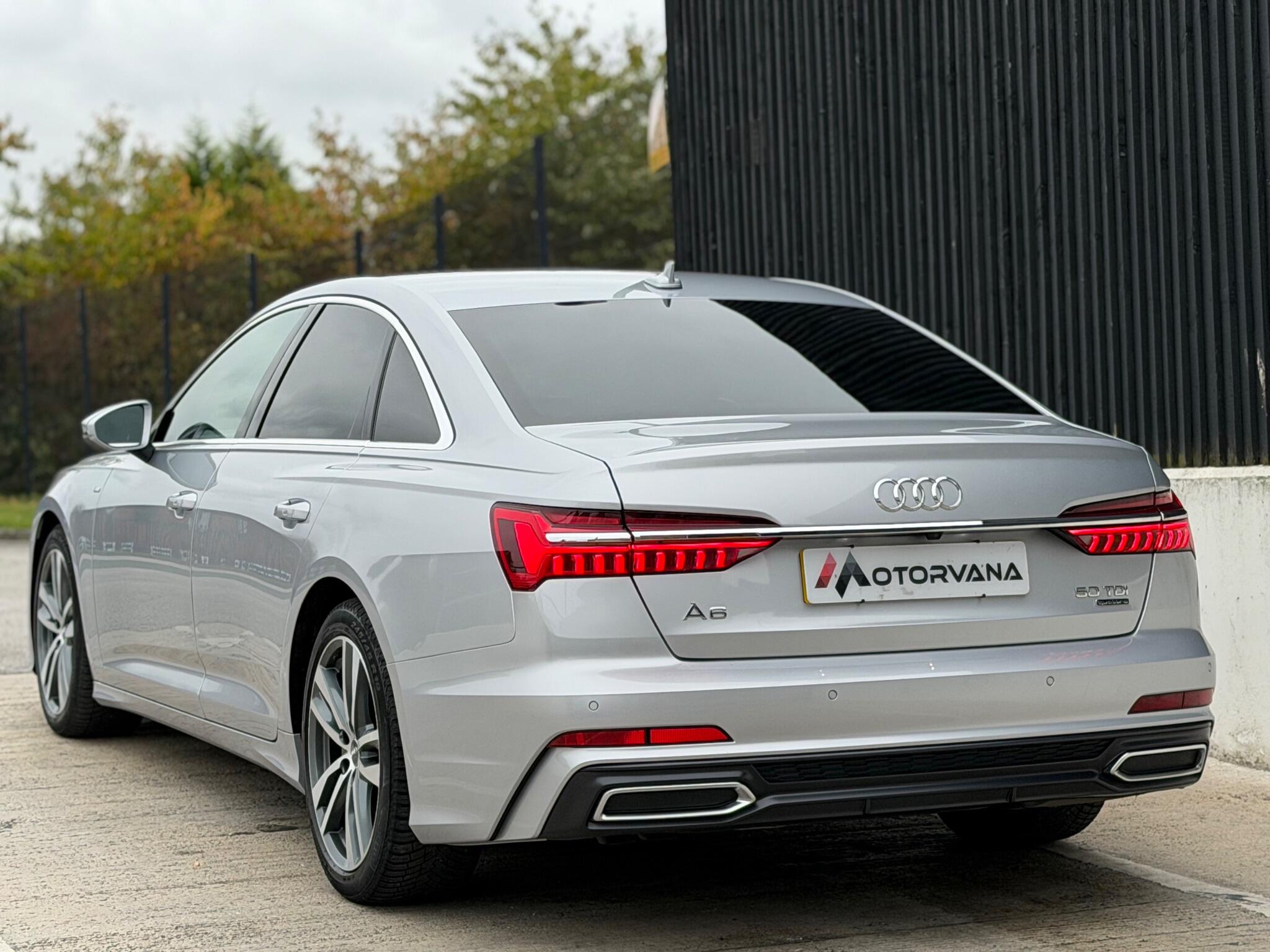 Audi A6 view 13