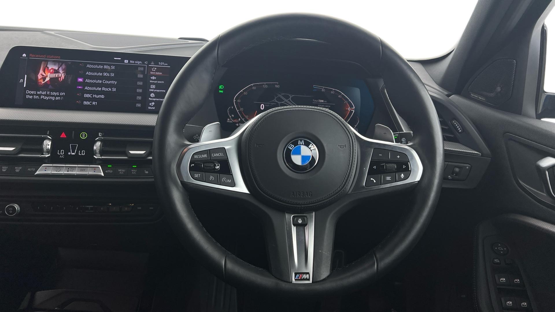 BMW 1 Series view 5