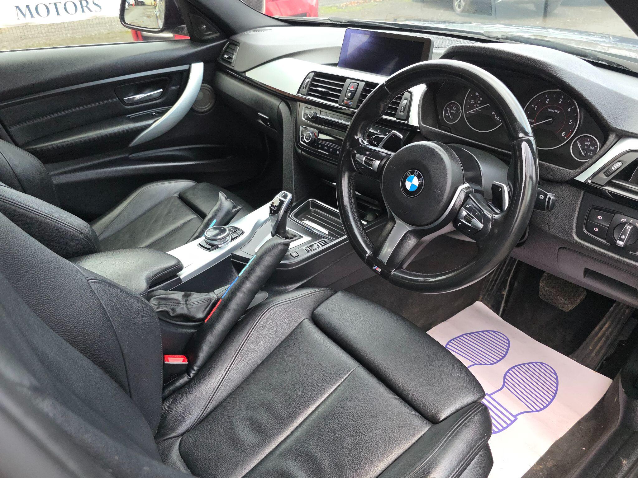 2013 BMW 3 Series image 13