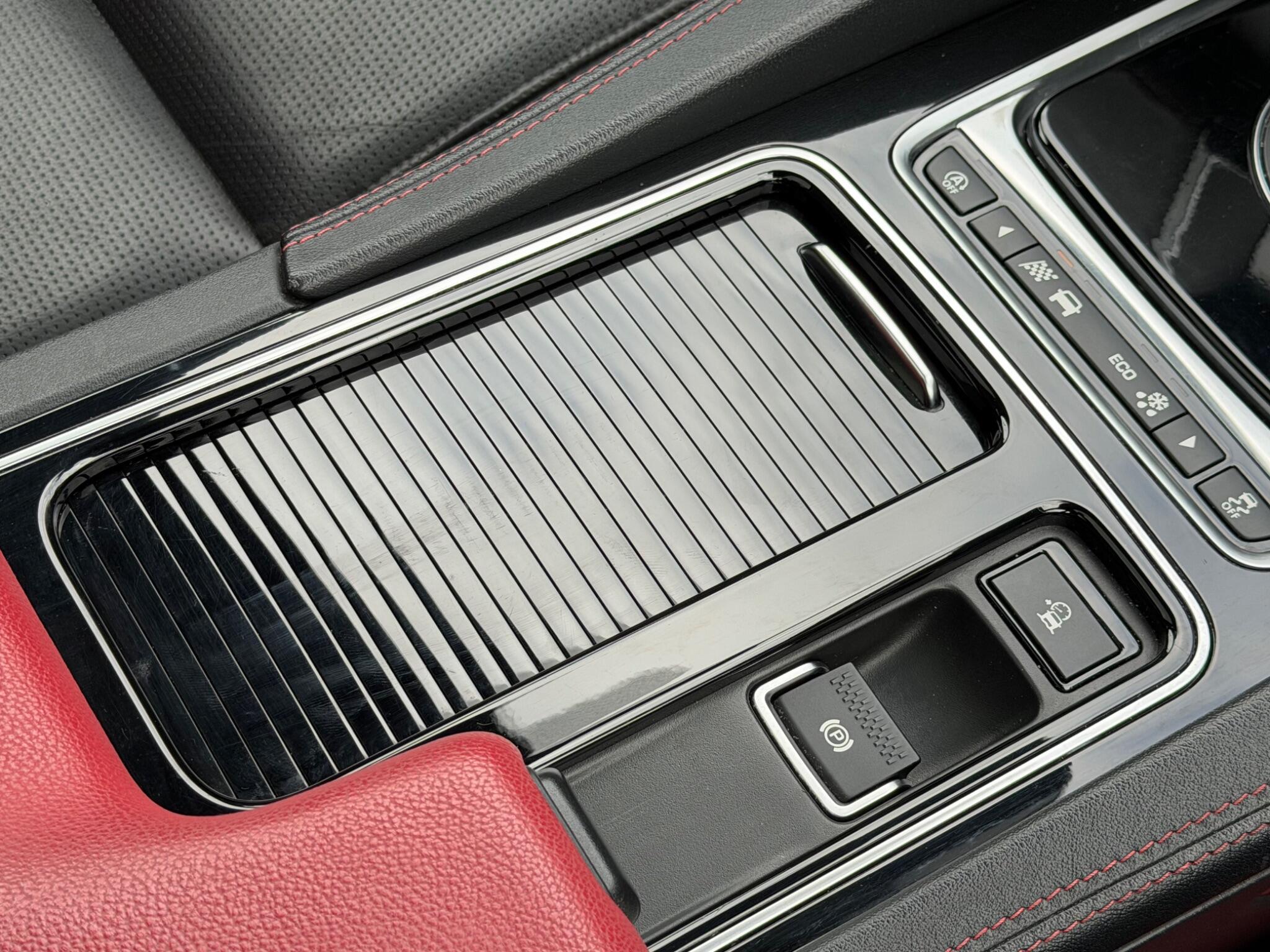Jaguar F-Pace view 47