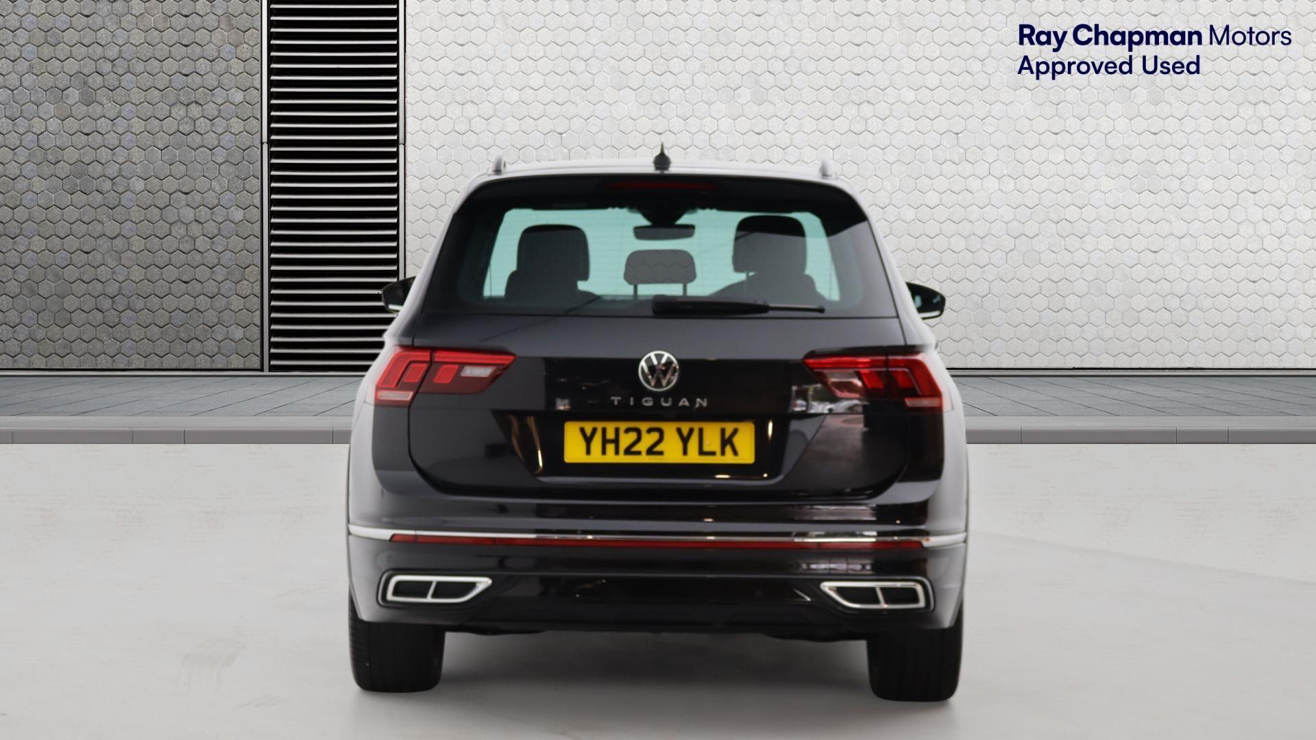 Volkswagen Tiguan view 7