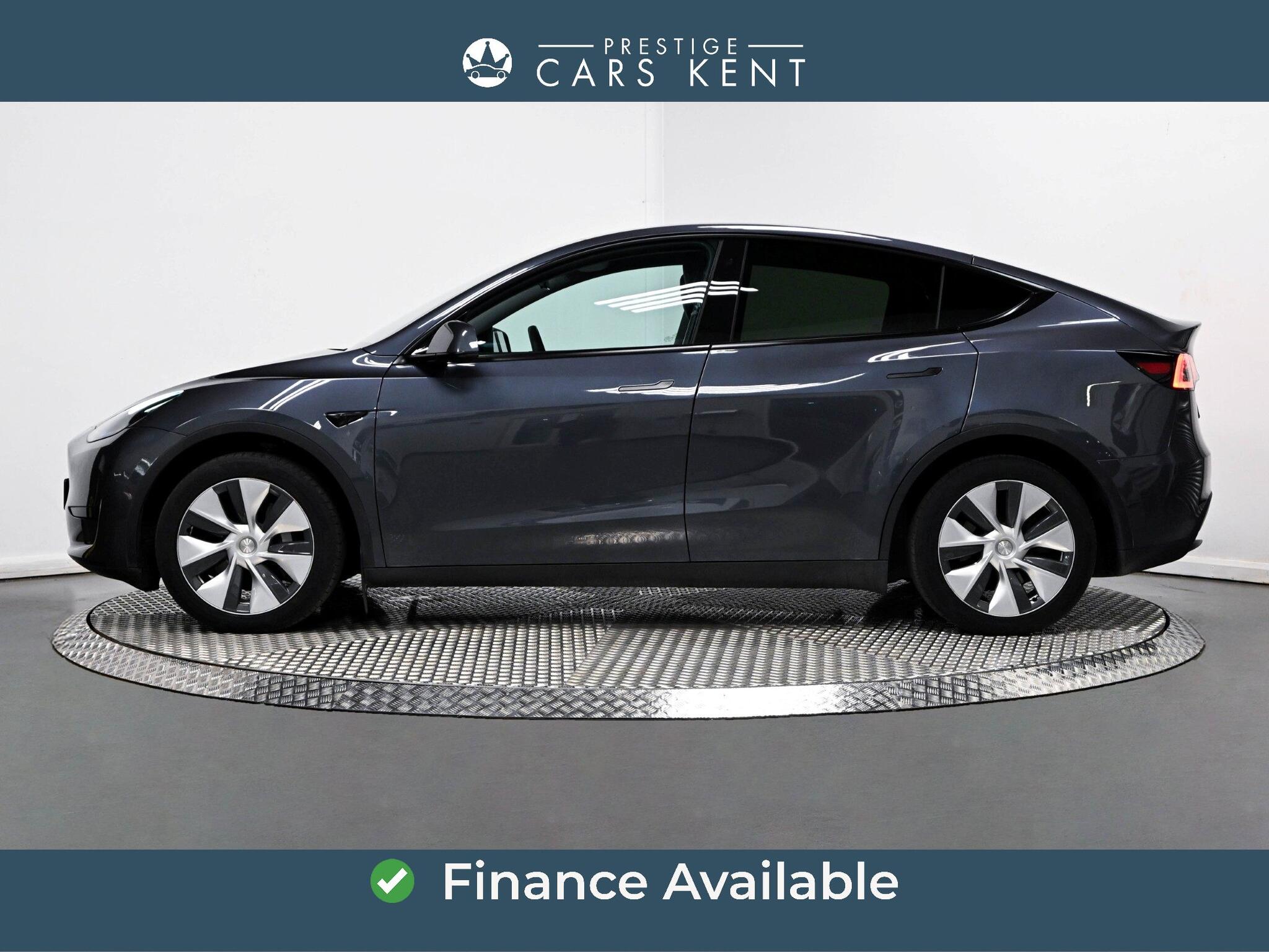 Tesla Model Y view 4