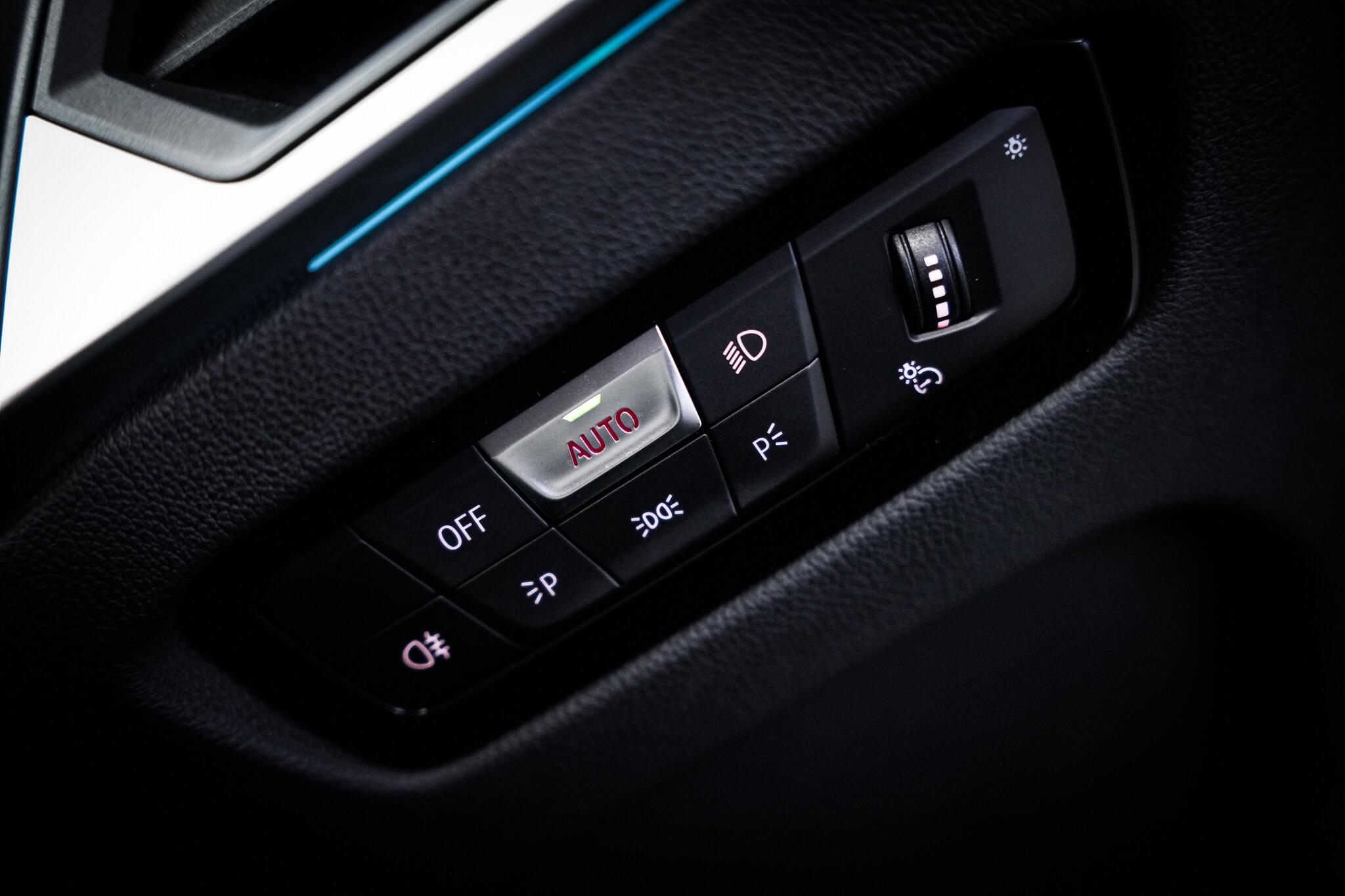 BMW 3 Series view 52