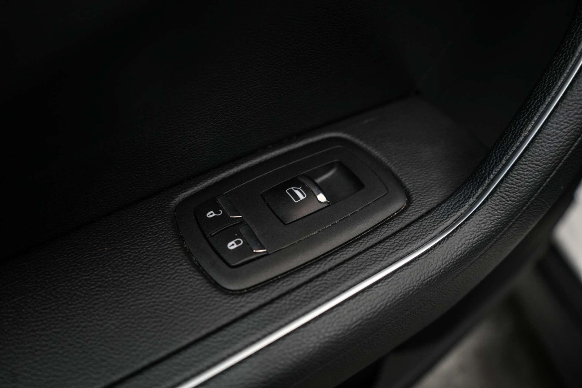 Maserati Levante view 19