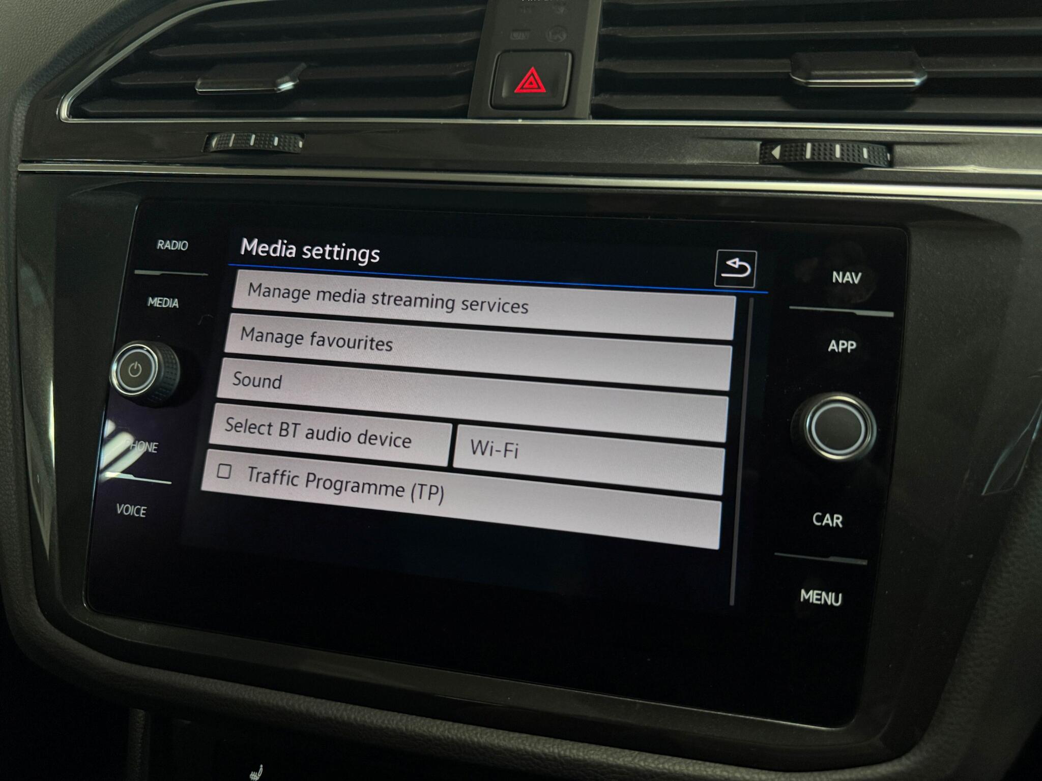 Volkswagen Tiguan view 50