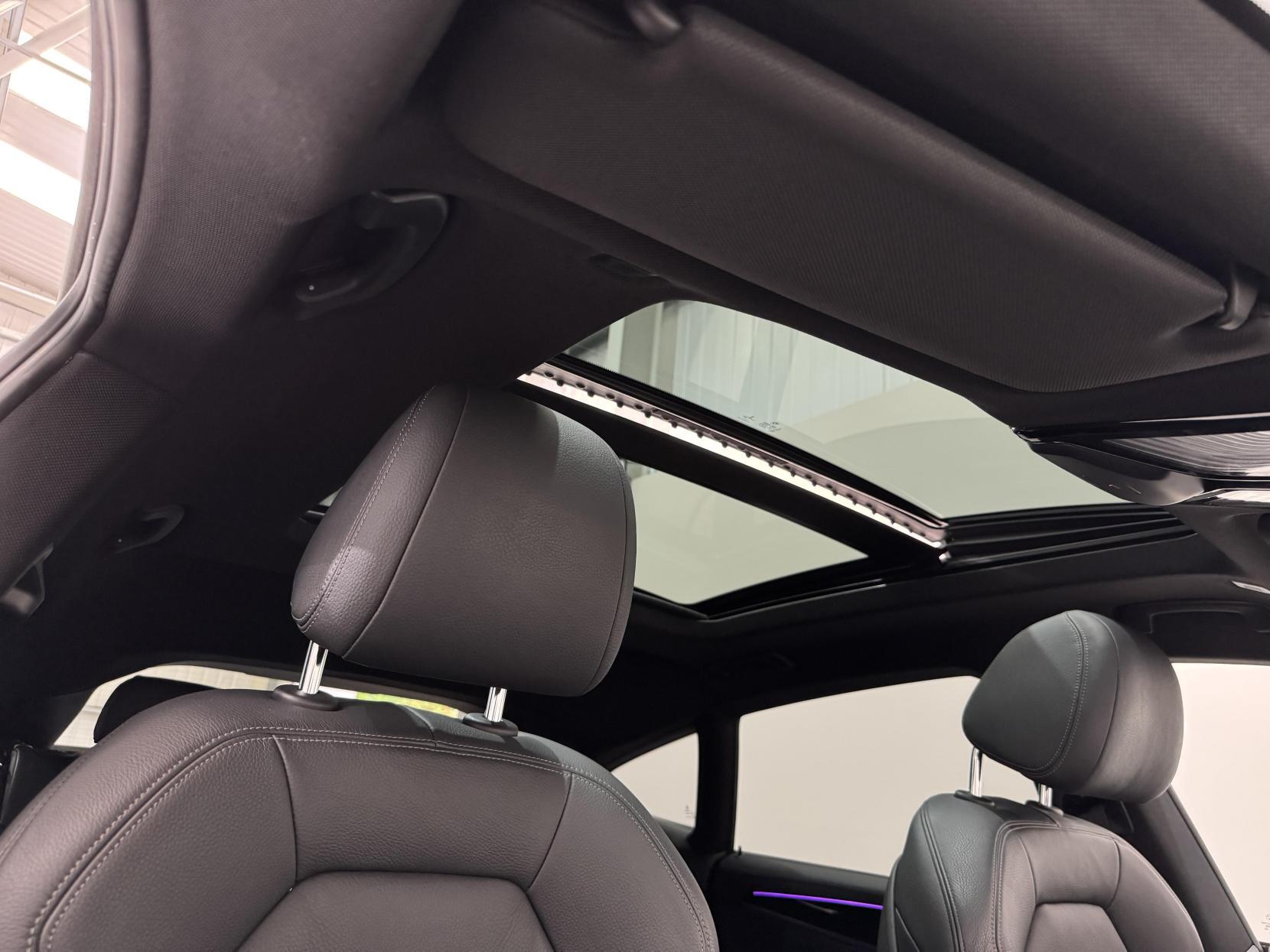 BMW 6 Series view 26