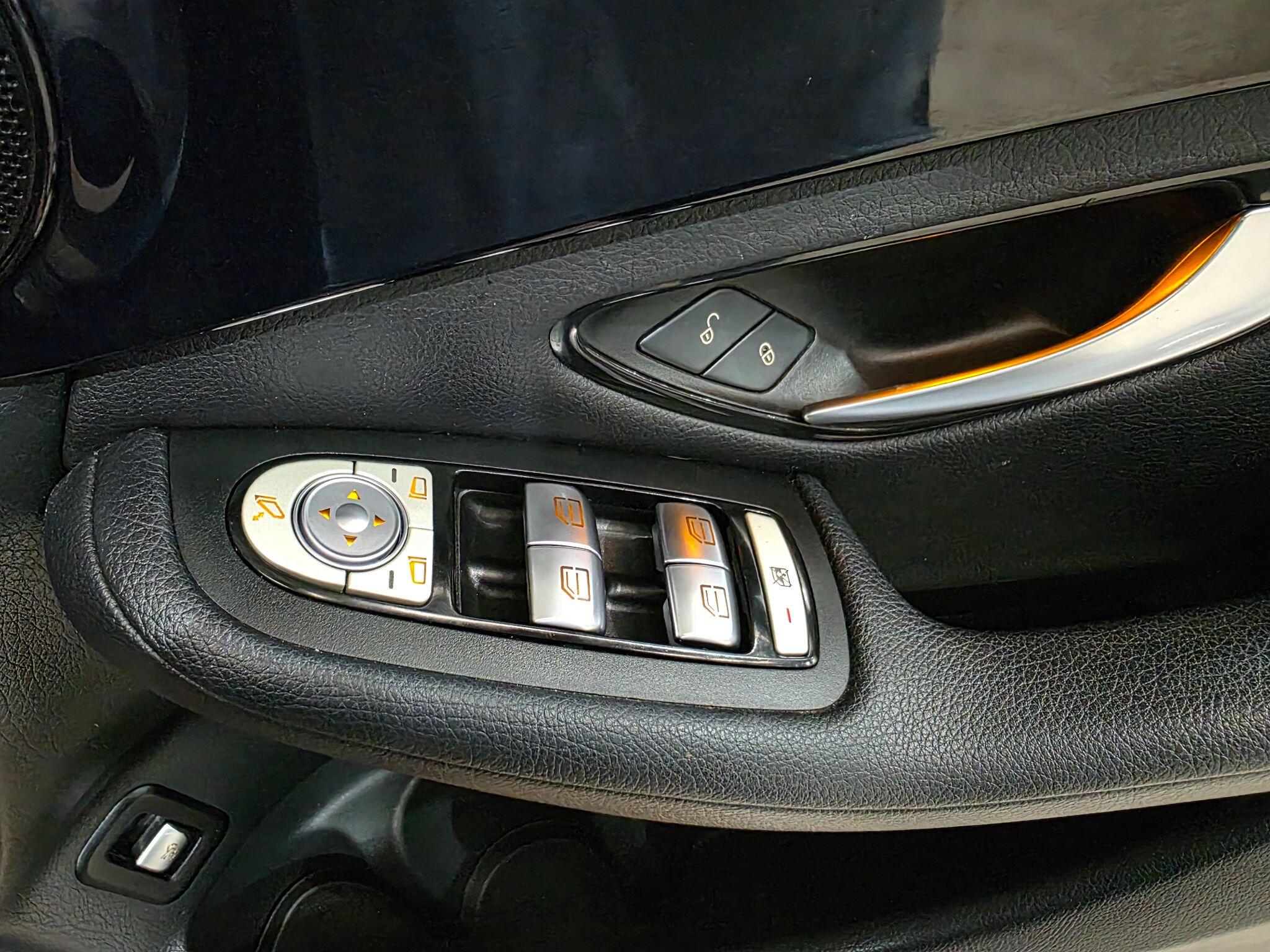 Mercedes-Benz GLC view 14