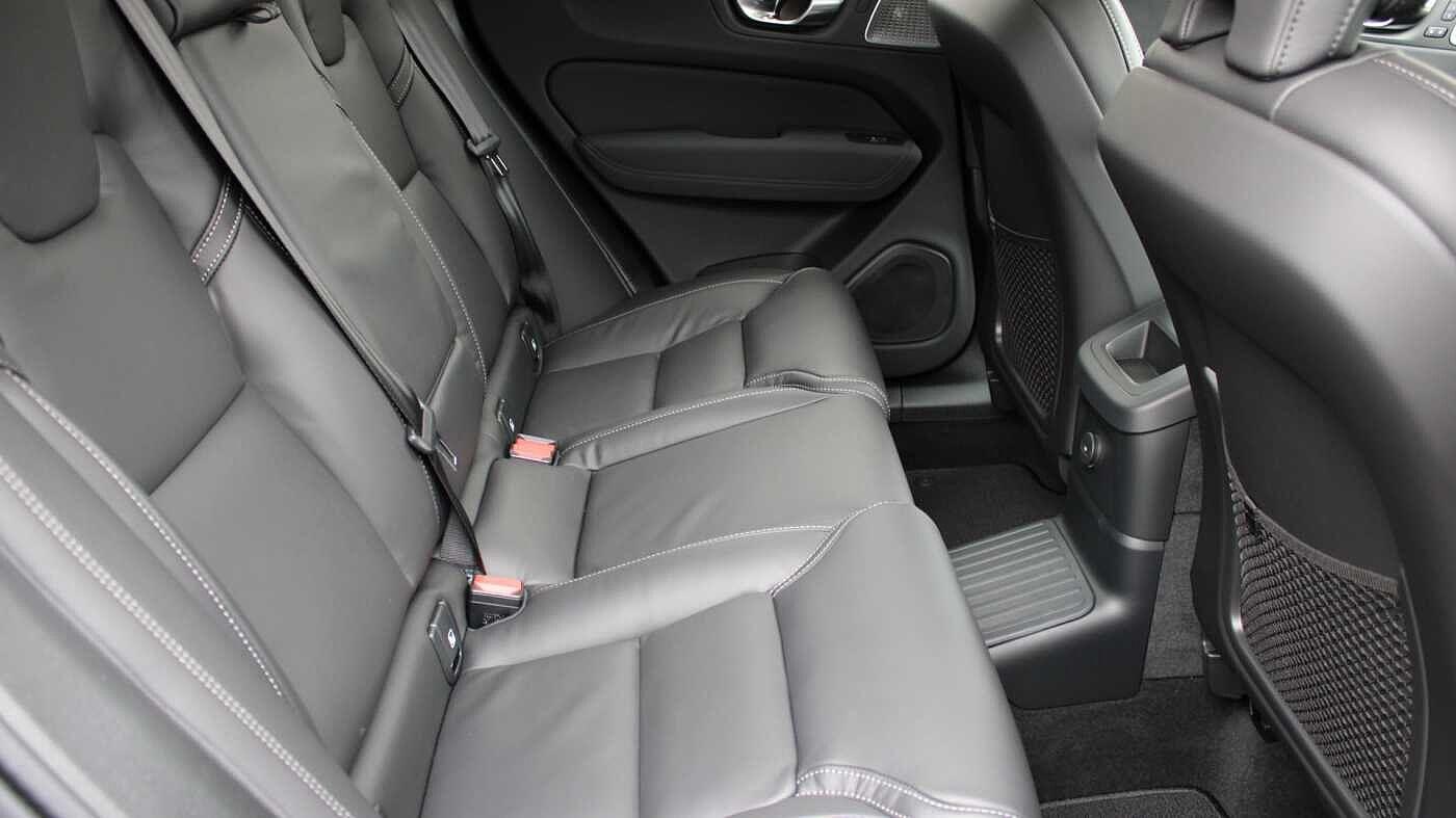 Volvo XC60 view 6