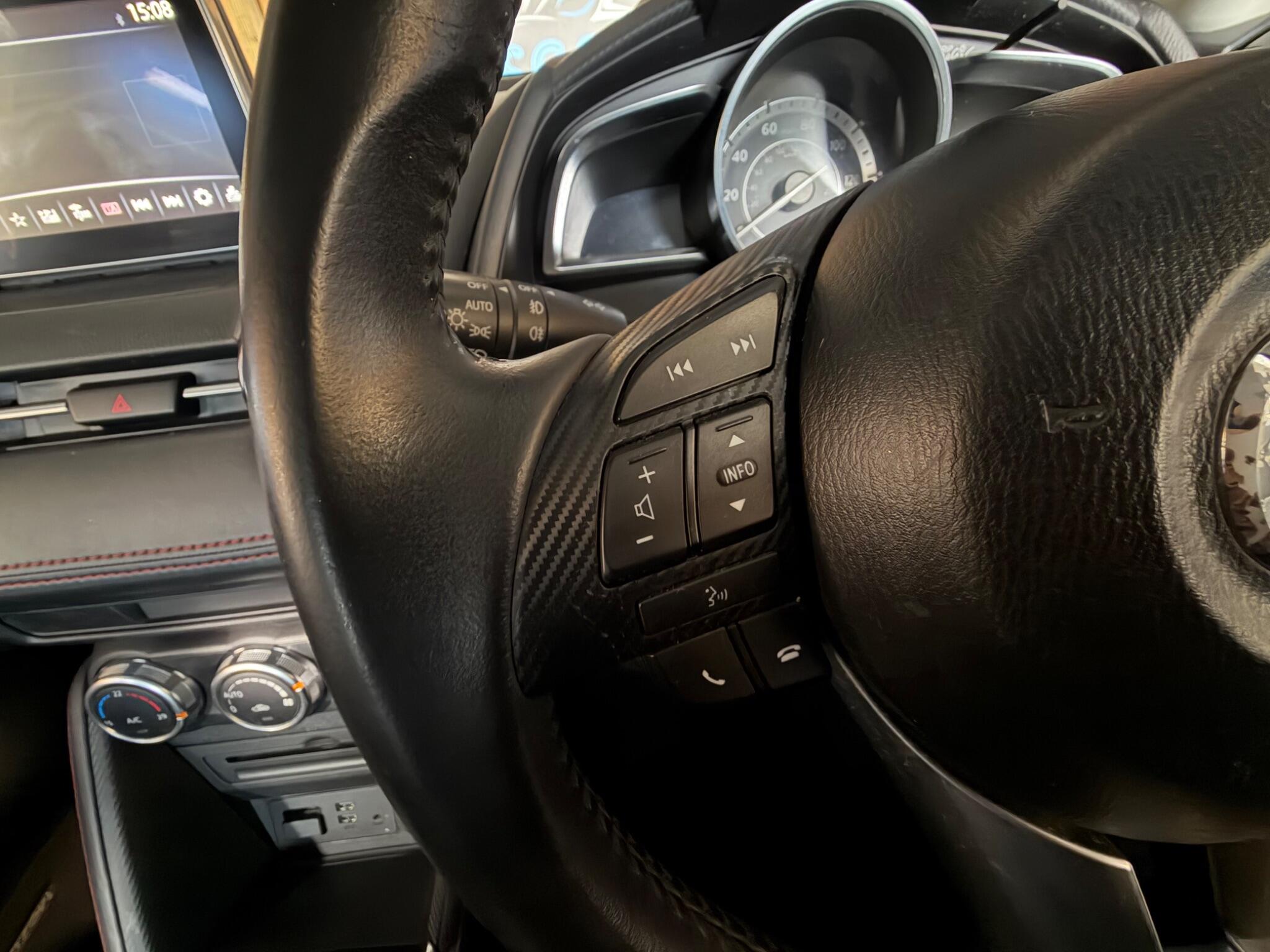 Mazda Mazda2 view 22