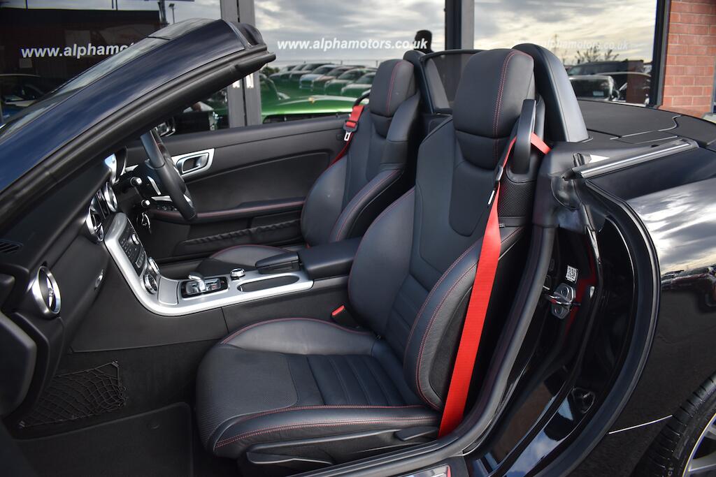 Mercedes-Benz SLC view 12