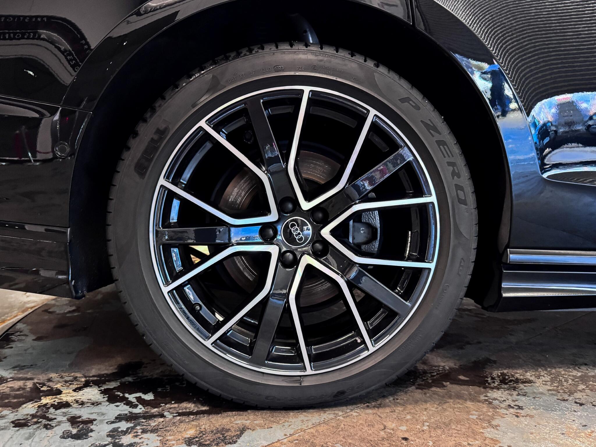 Audi A8 view 57