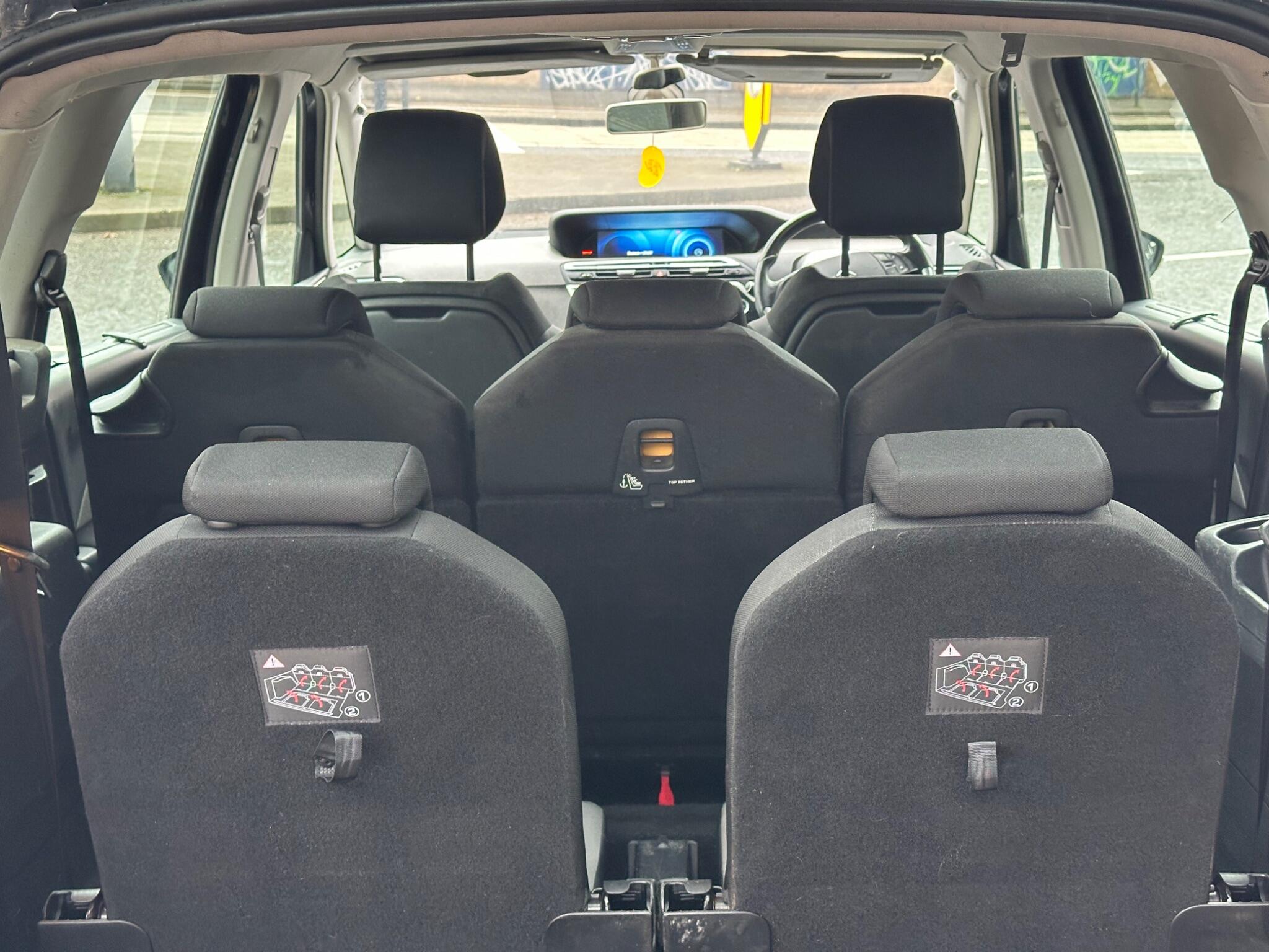 Citroen Grand C4 Picasso view 18