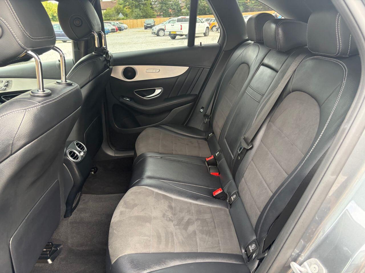 Mercedes-Benz GLC view 23