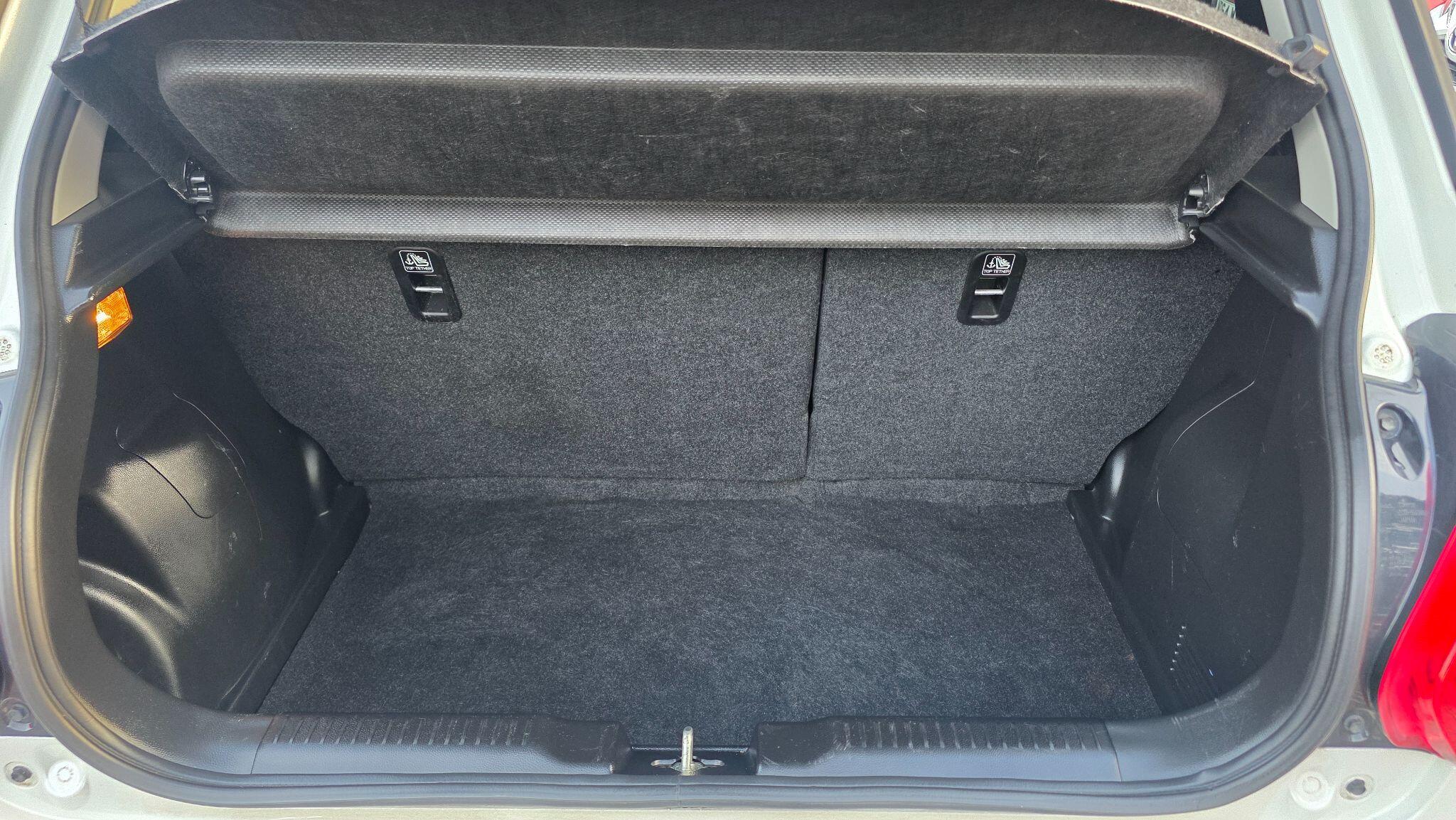 Suzuki Swift view 33
