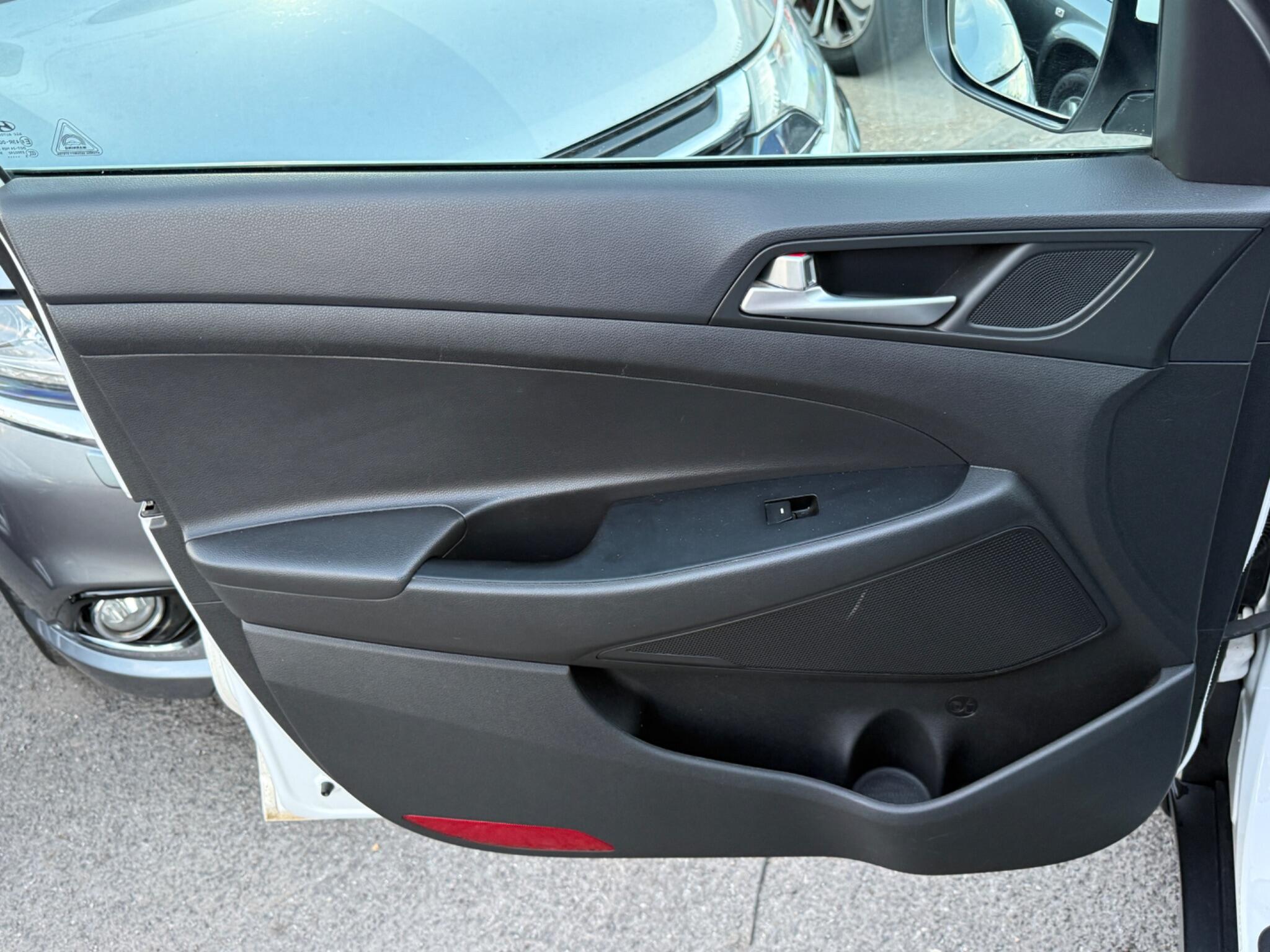 Hyundai TUCSON - Image 47