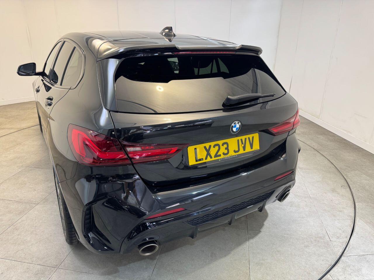 BMW 1 Series view 13