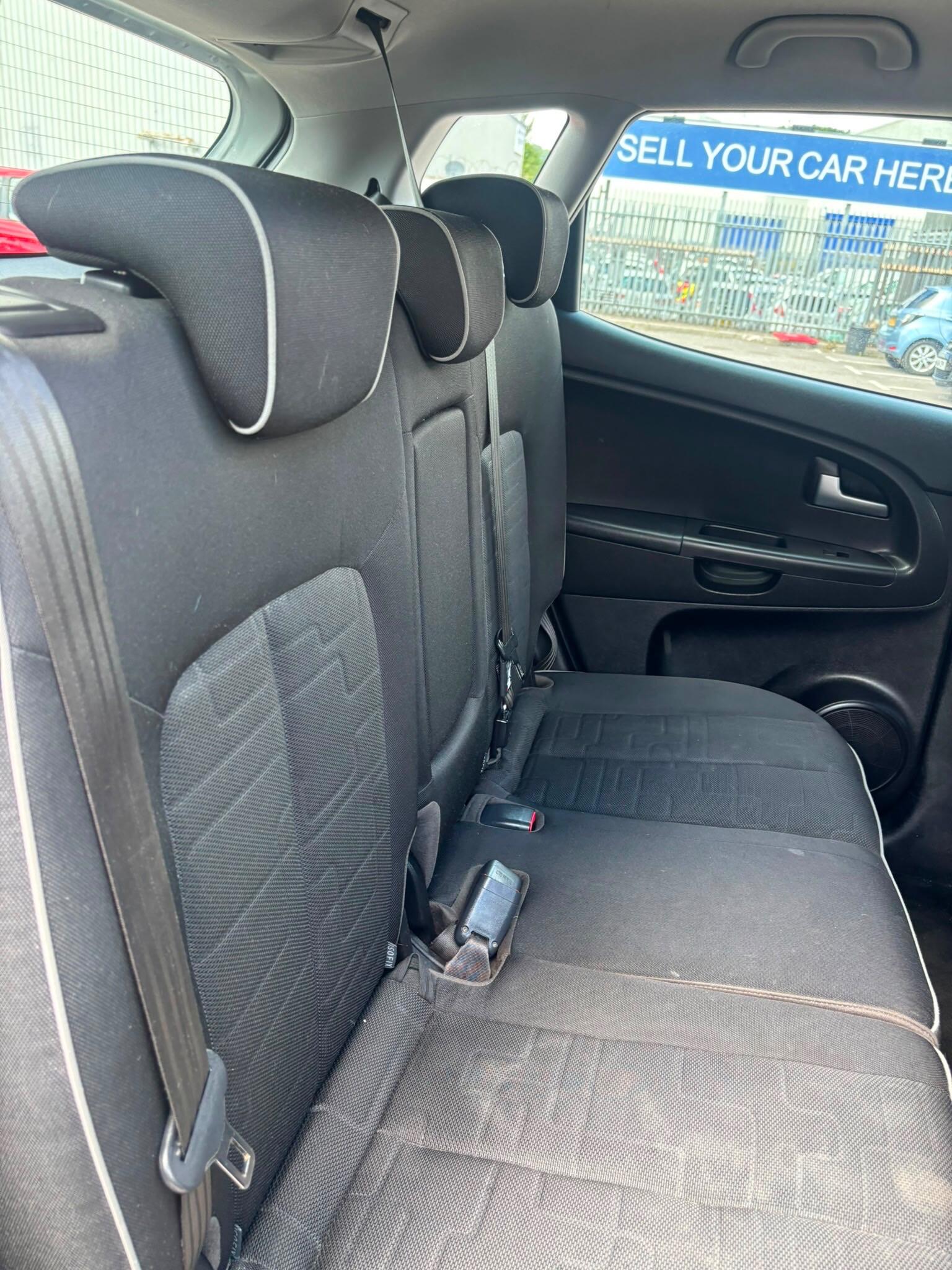 Kia Venga view 31