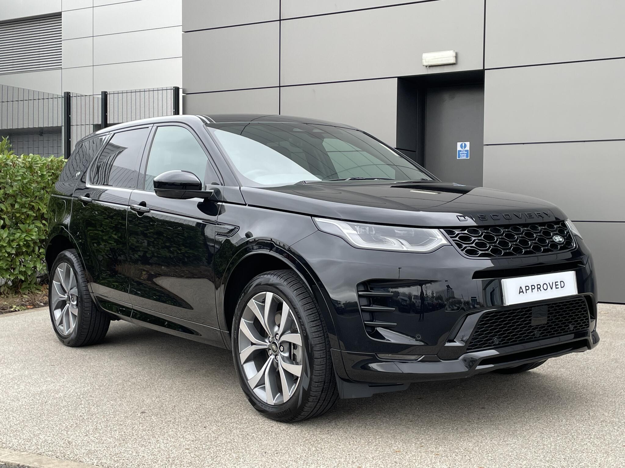 Land Rover Discovery Sport view 58