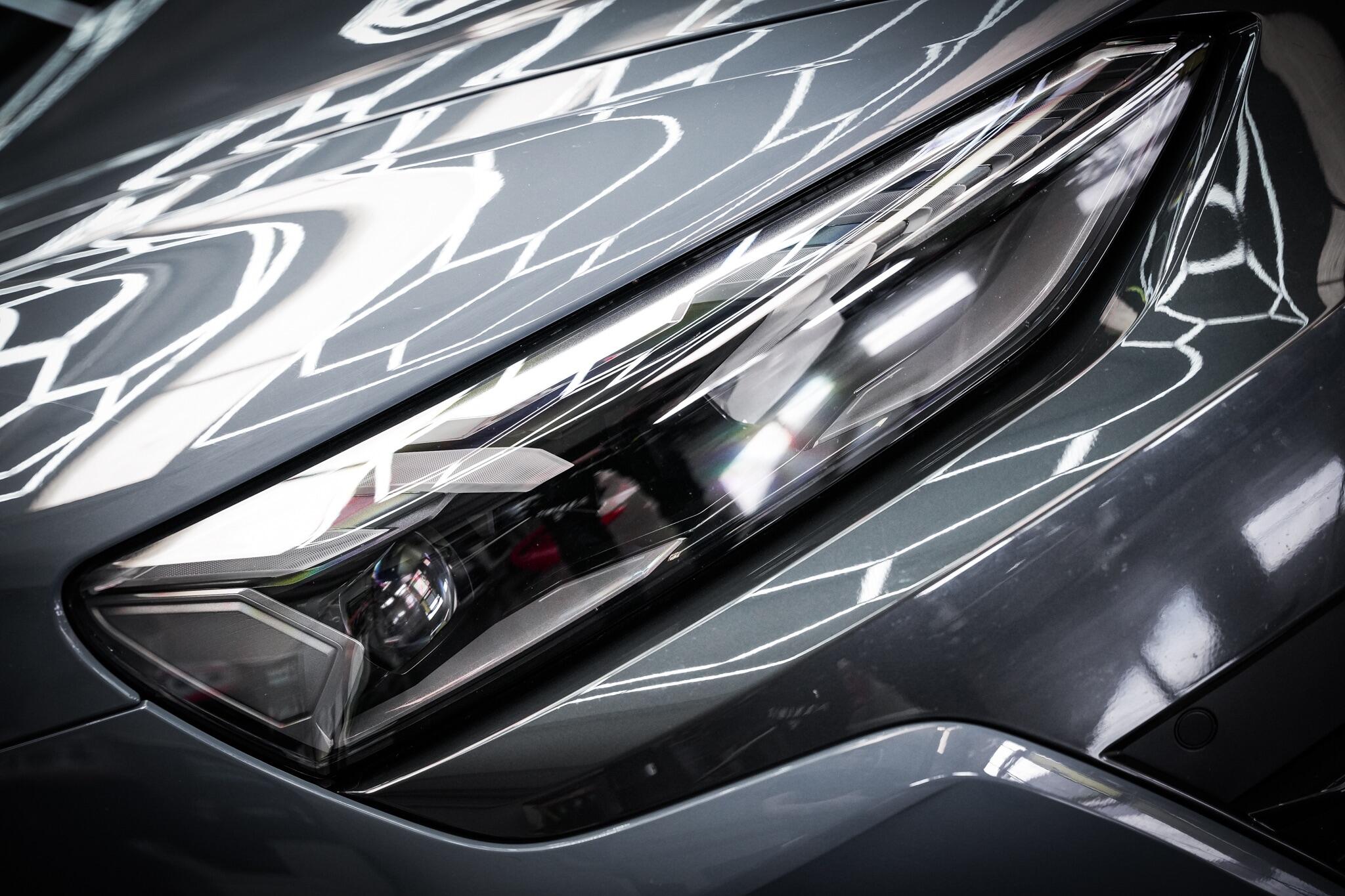 Audi e-tron GT view 34