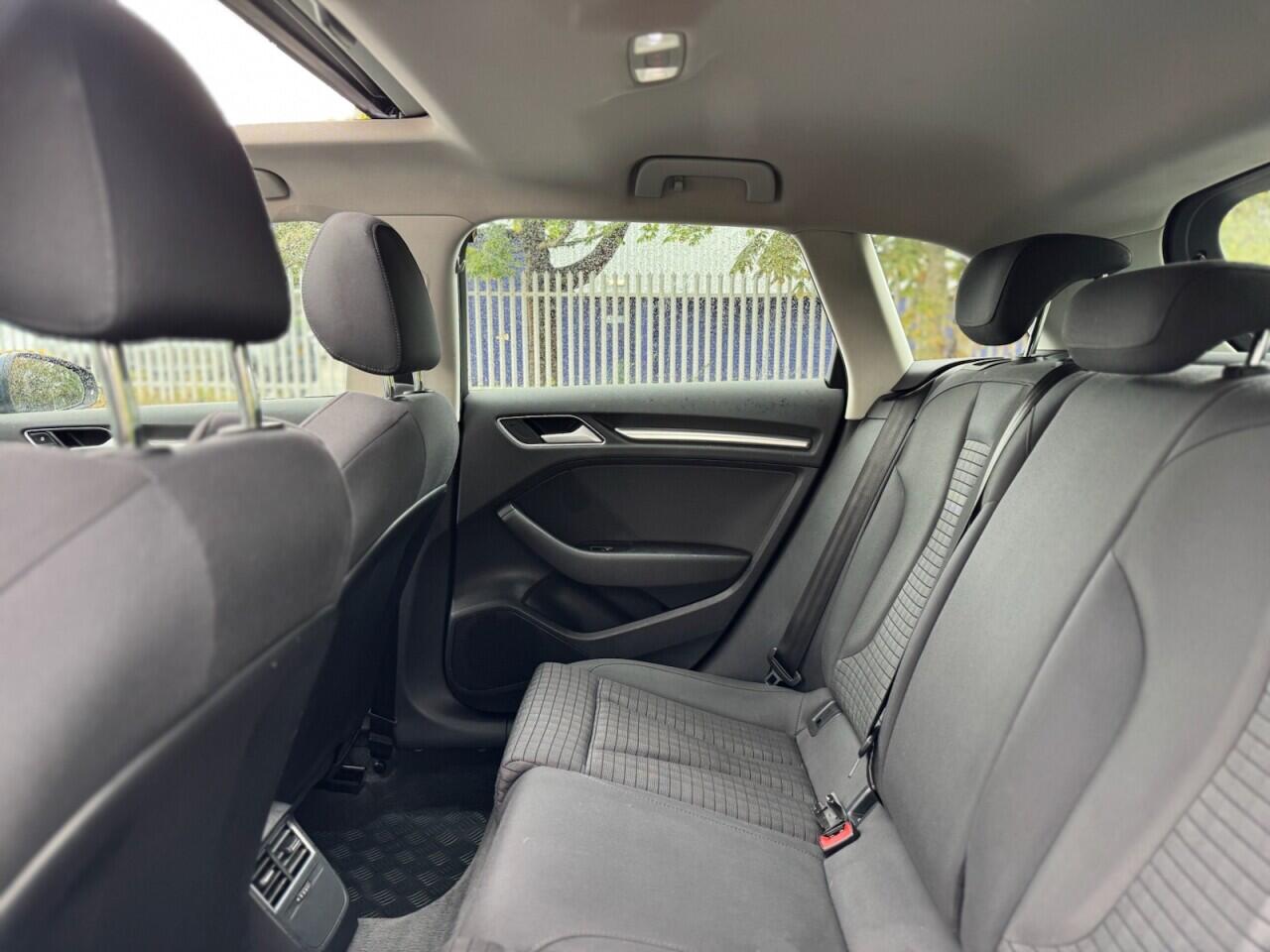 Audi A3 view 28