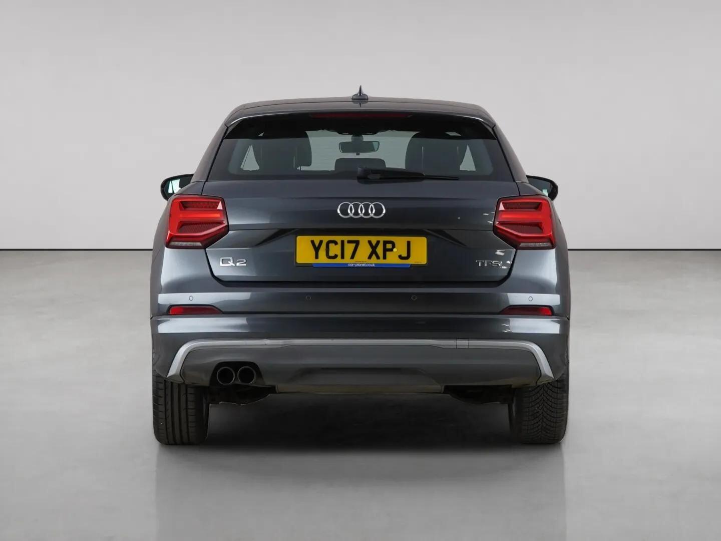 Audi Q2 view 7