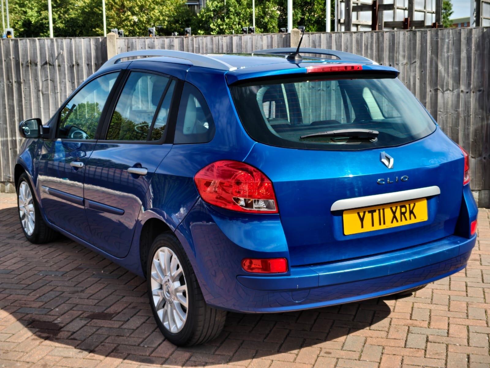 Renault Clio view 7