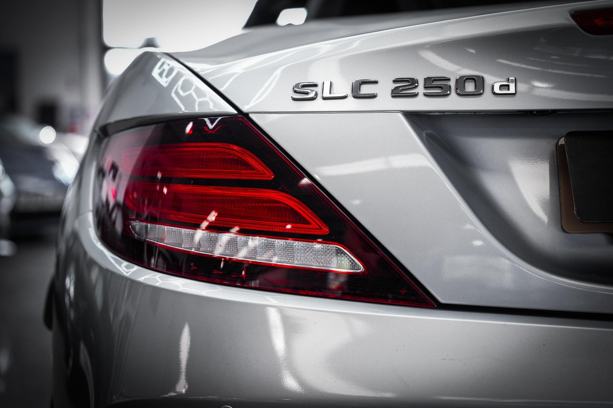 Mercedes-Benz SLC view 35