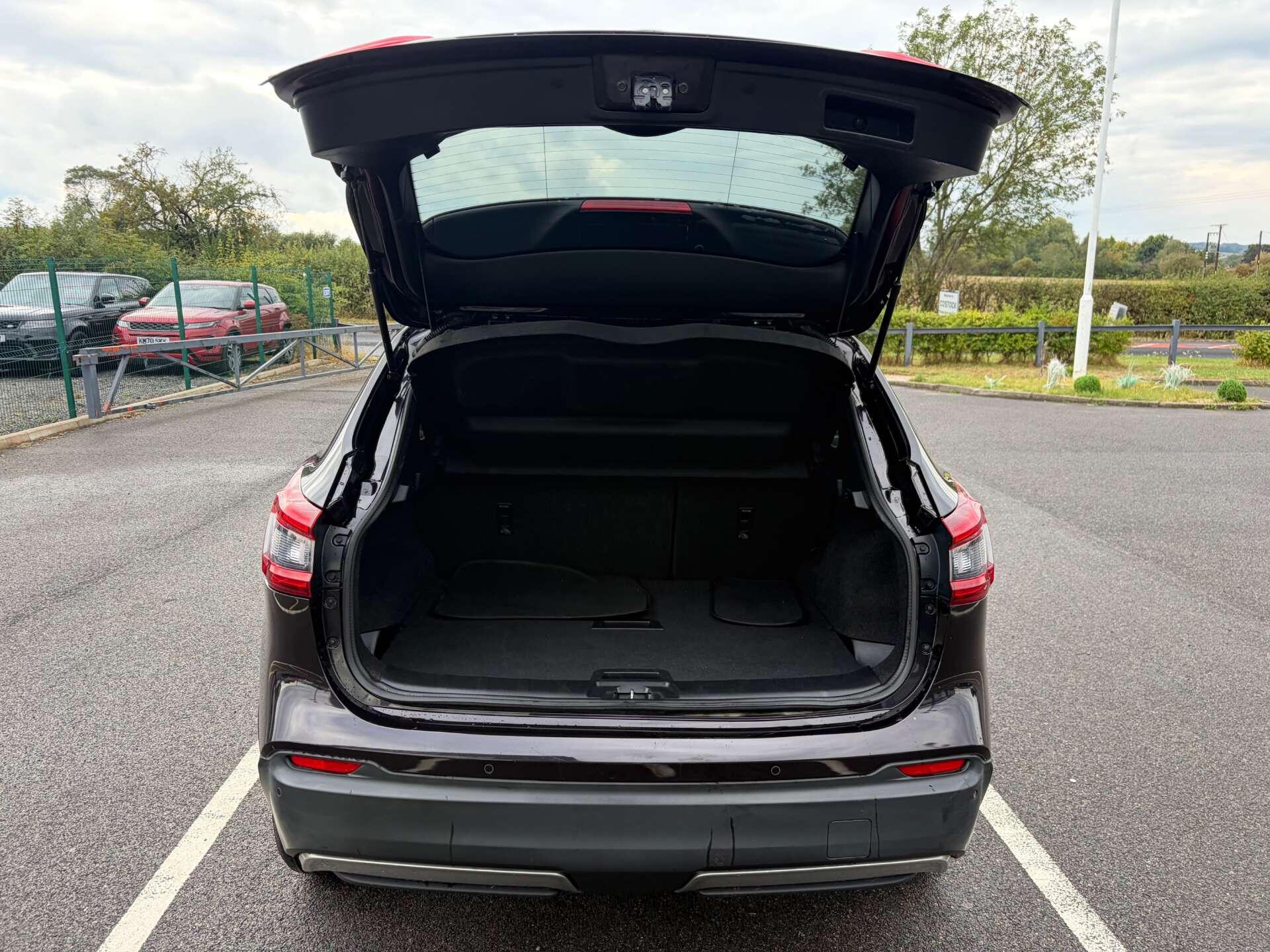 Nissan Qashqai view 24