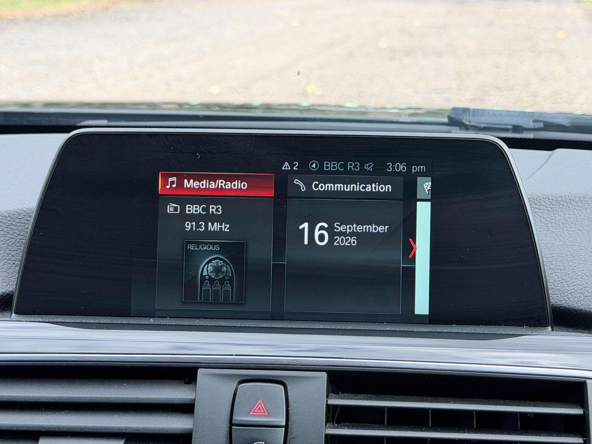 BMW 3 Series view 44