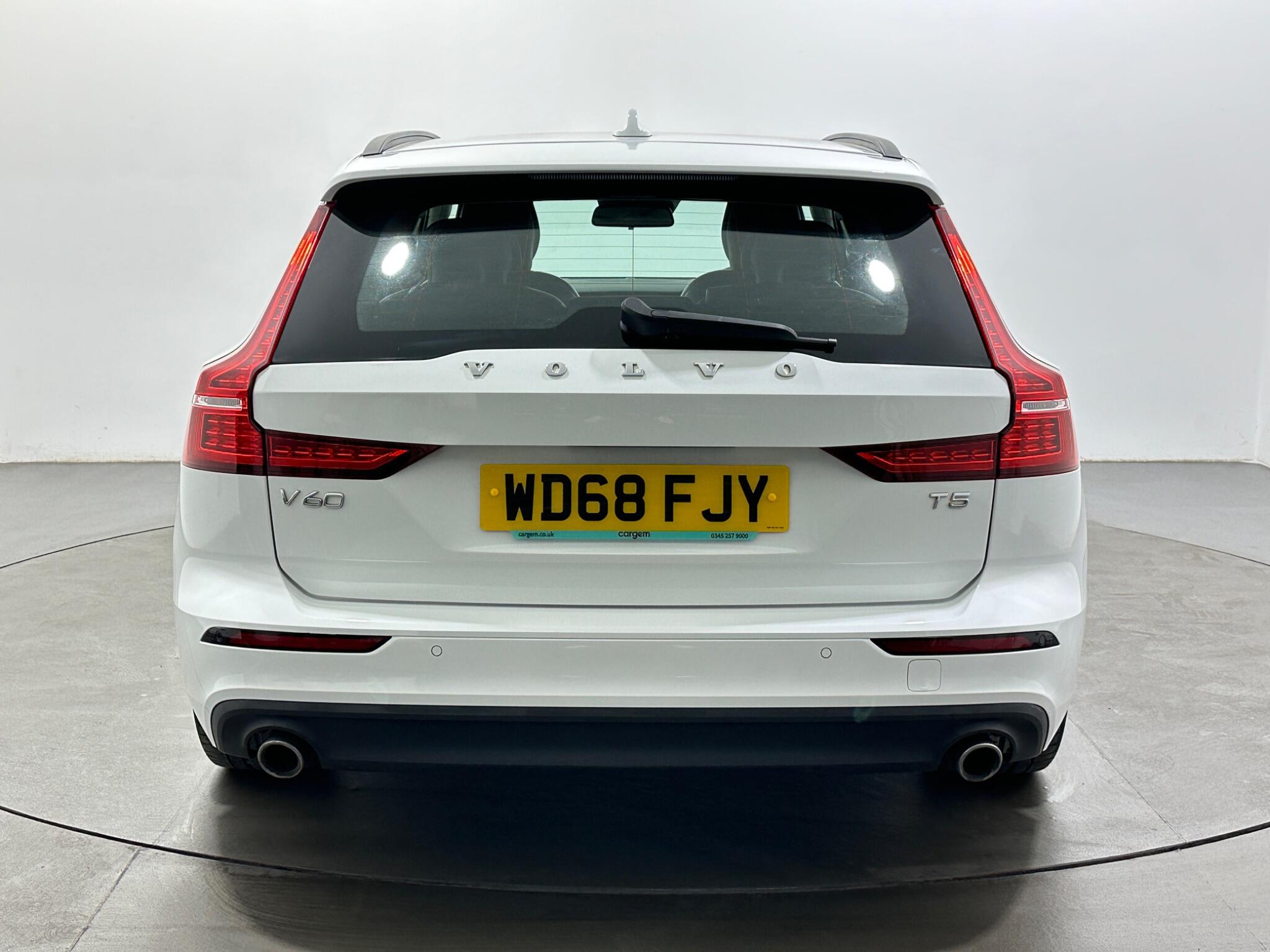 Volvo V60 view 7
