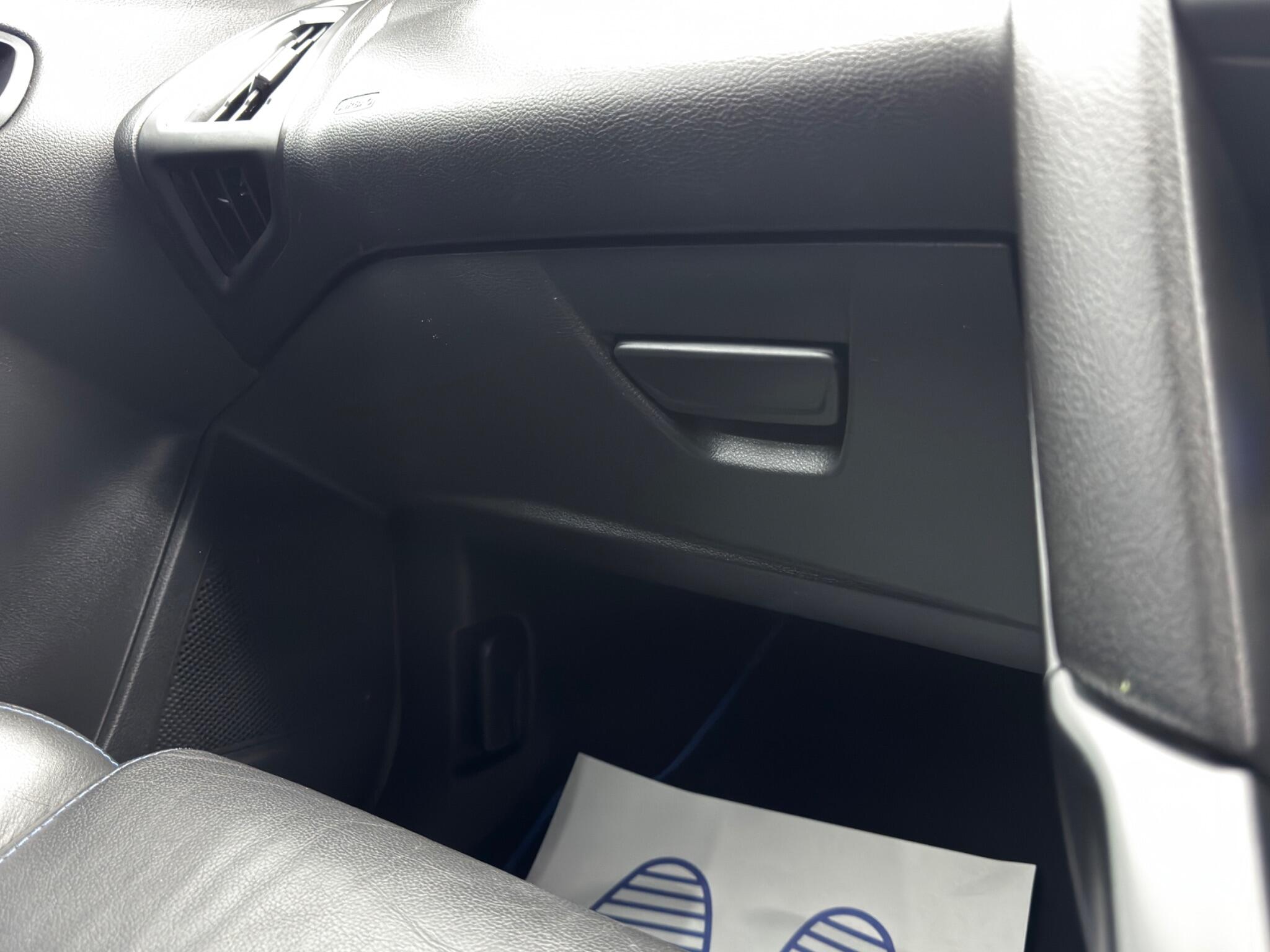 Ford Focus view 33