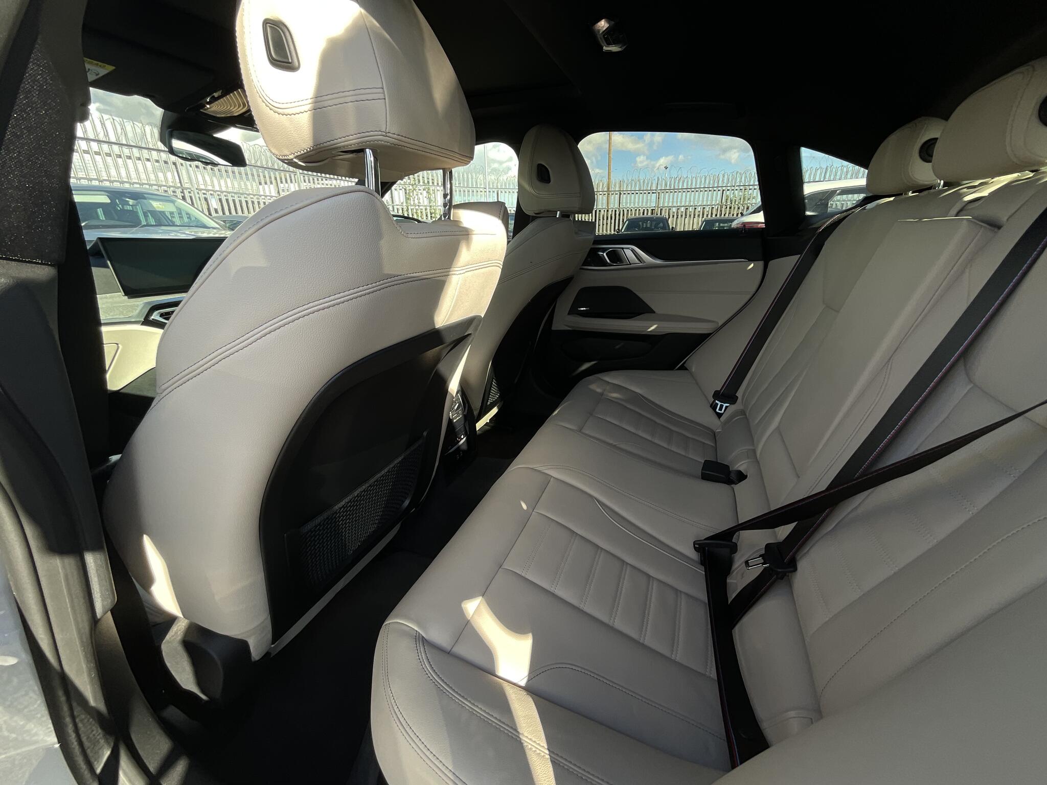 BMW I4 view 13