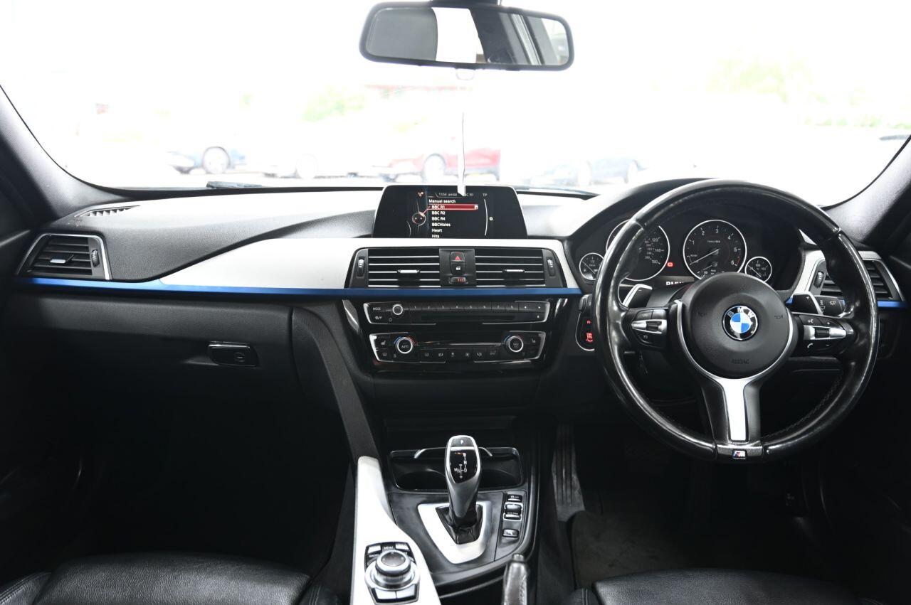 BMW 3 Series view 18