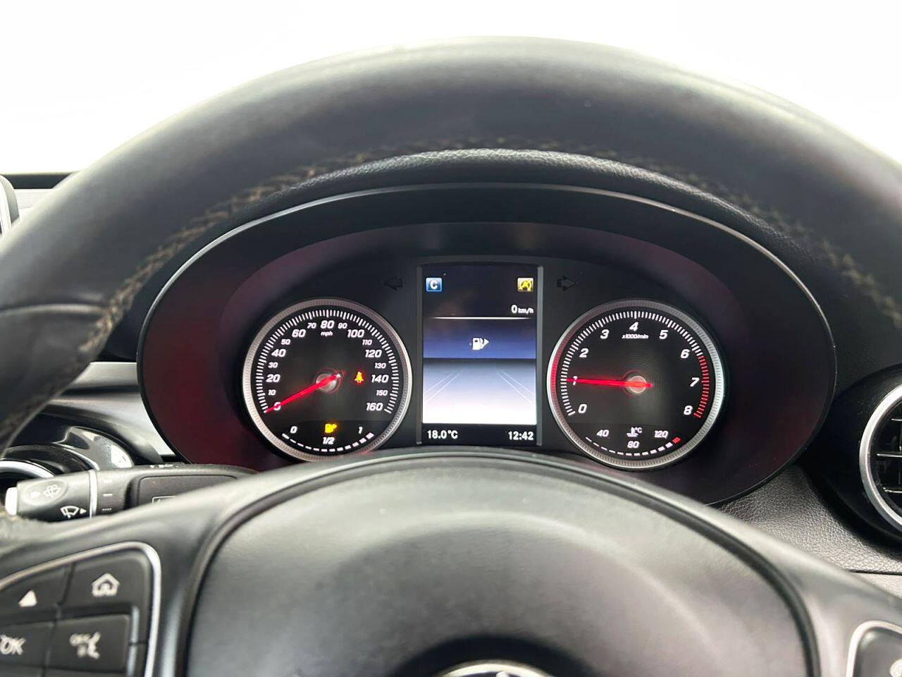 Mercedes-Benz C-Class view 19