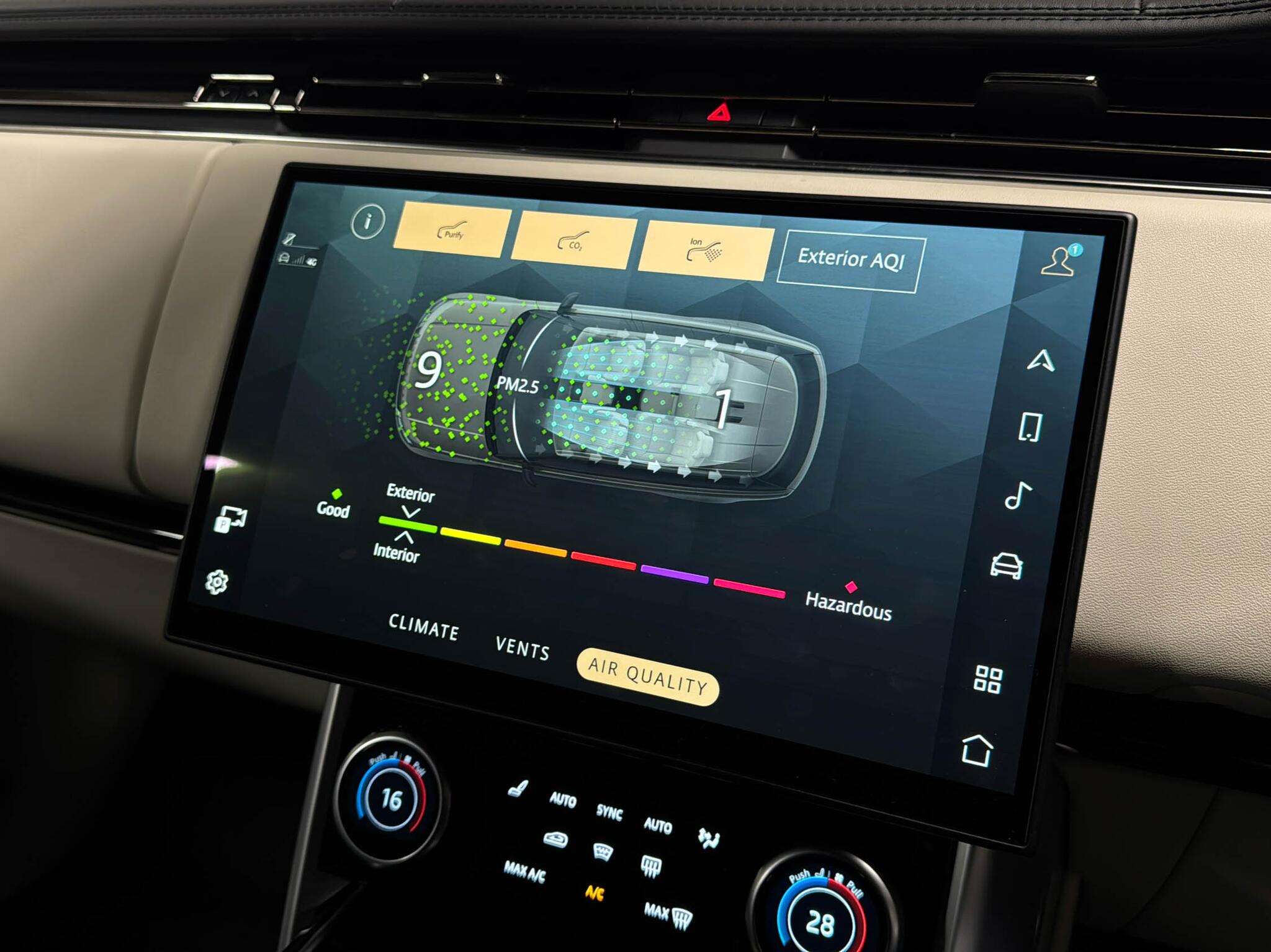 Land Rover Range Rover view 41