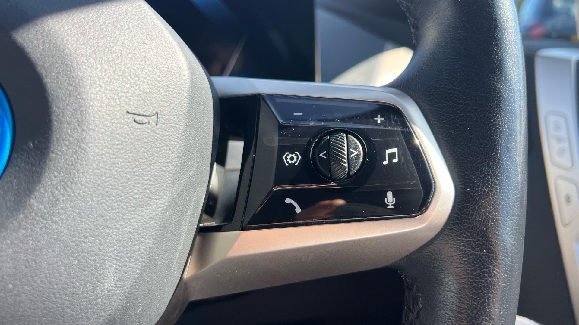 BMW Ix view 18