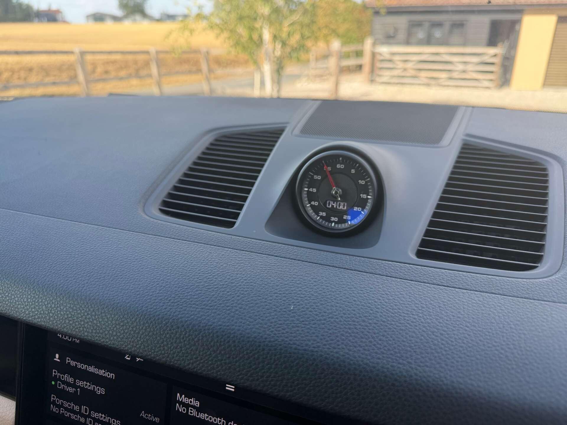 Porsche Cayenne view 20