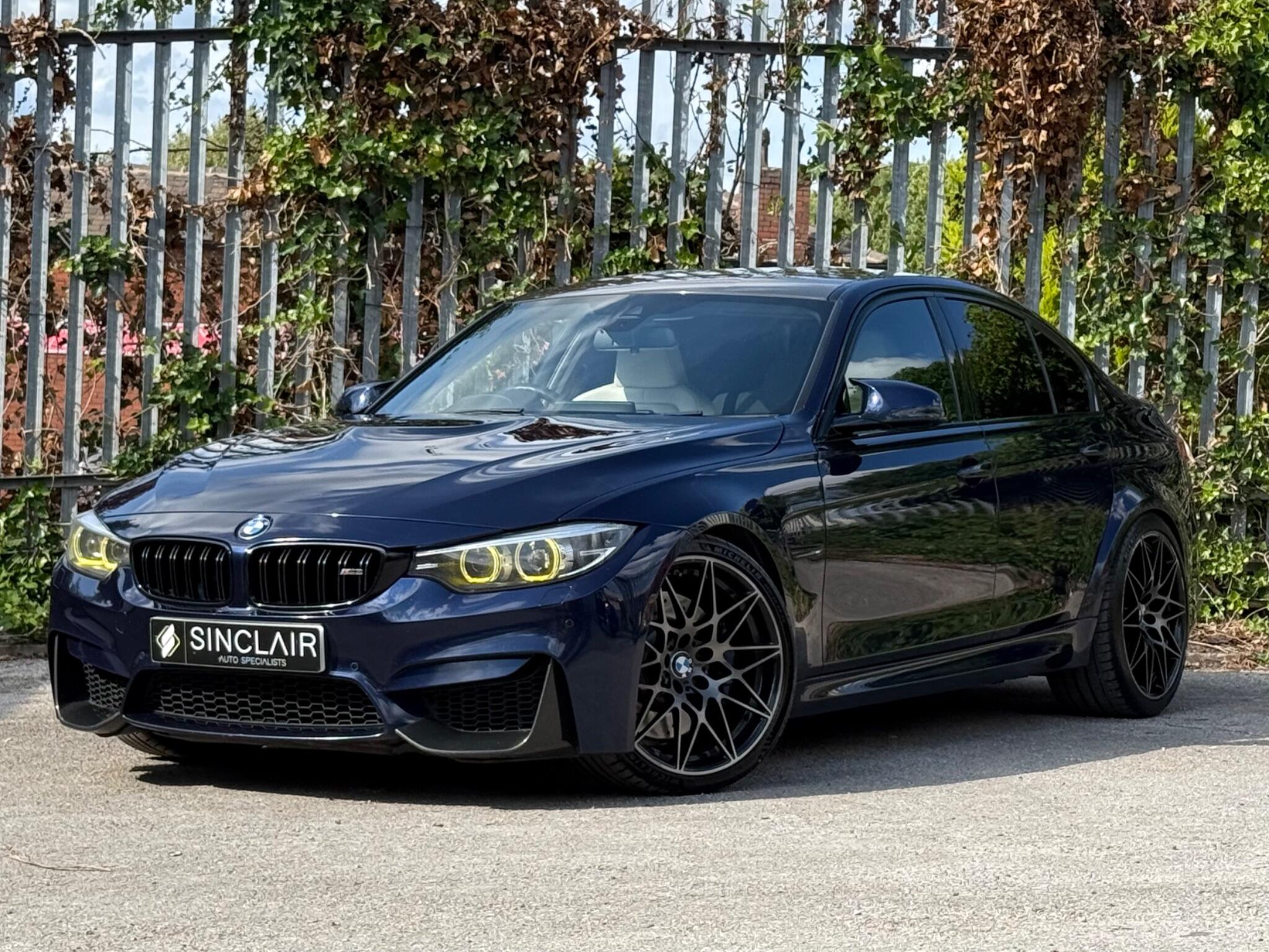 BMW M3 view 3