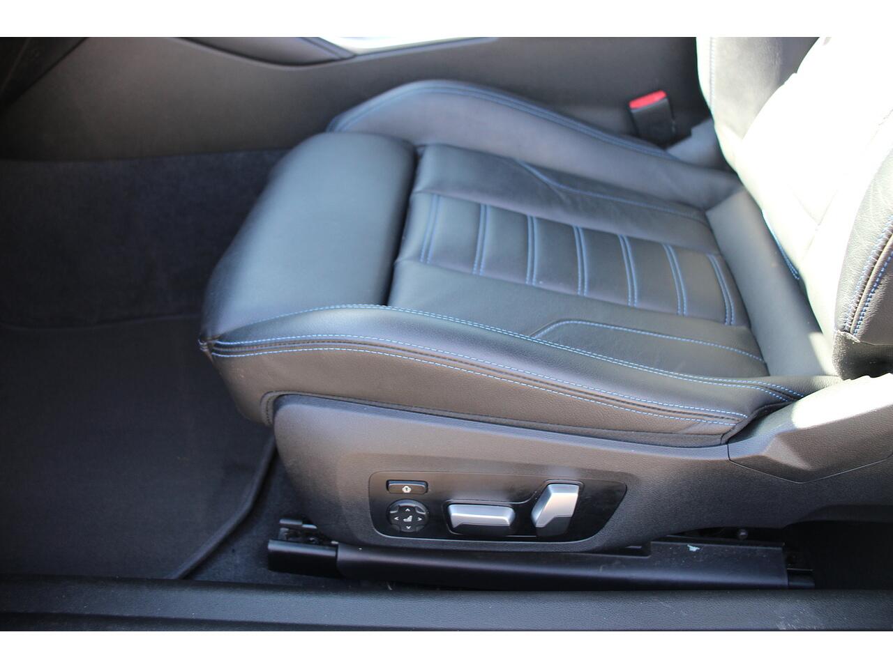 BMW 2 Series view 18