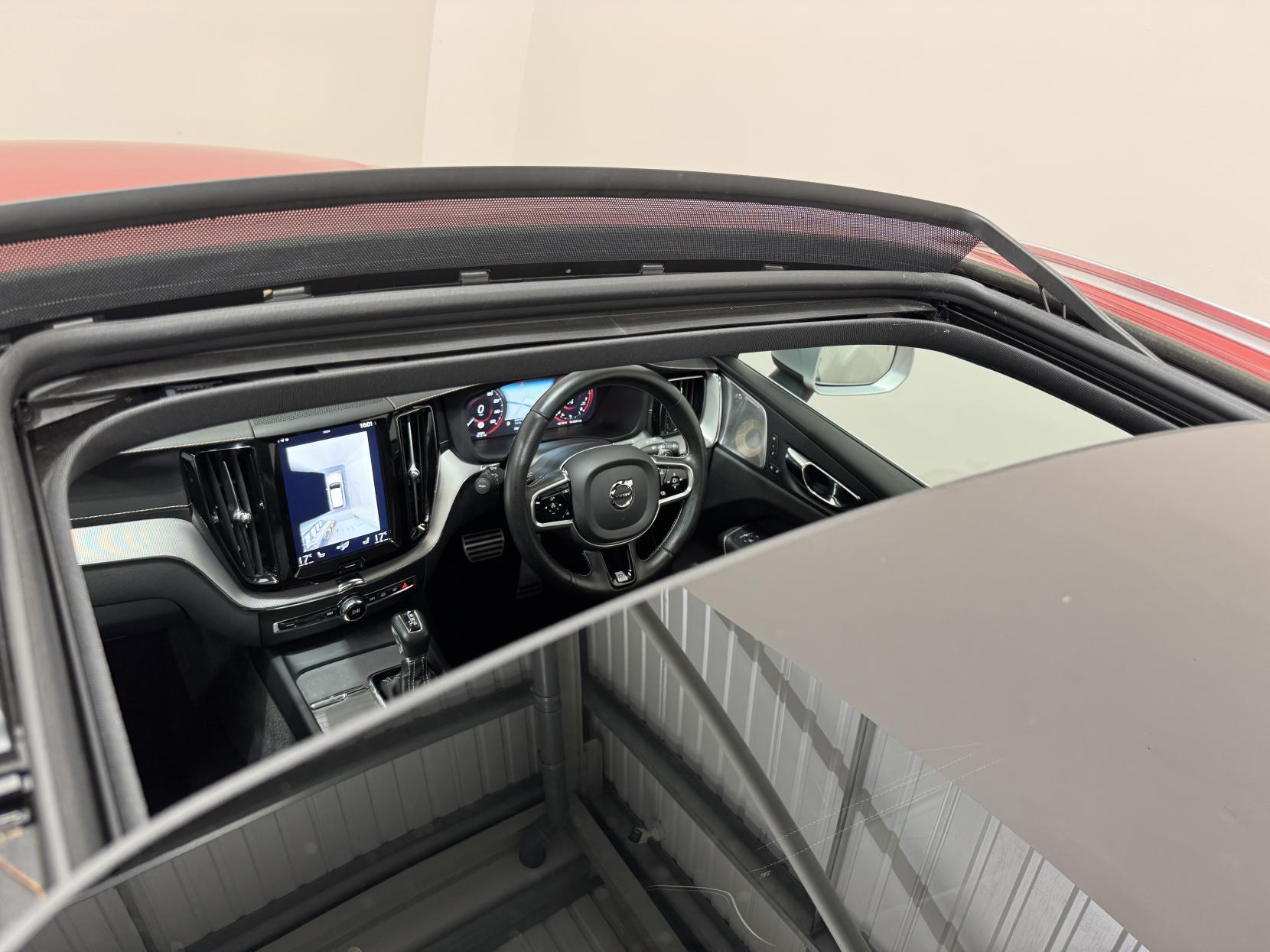 Volvo XC60 view 12