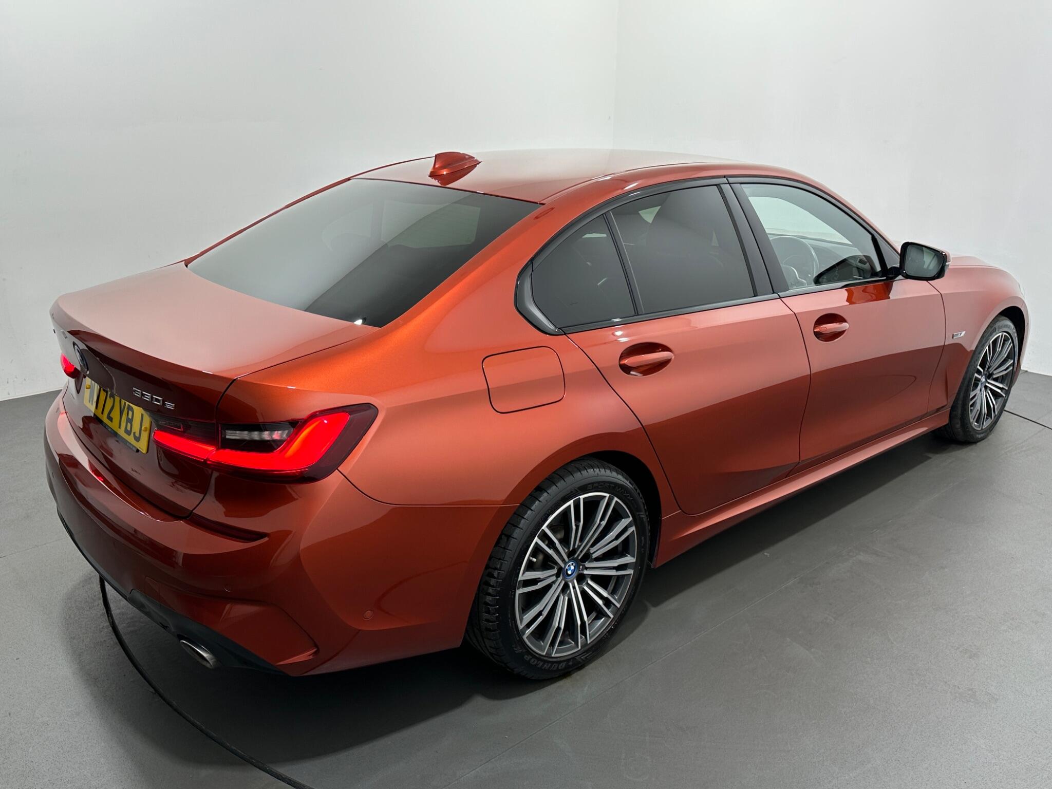 BMW 3 Series view 54