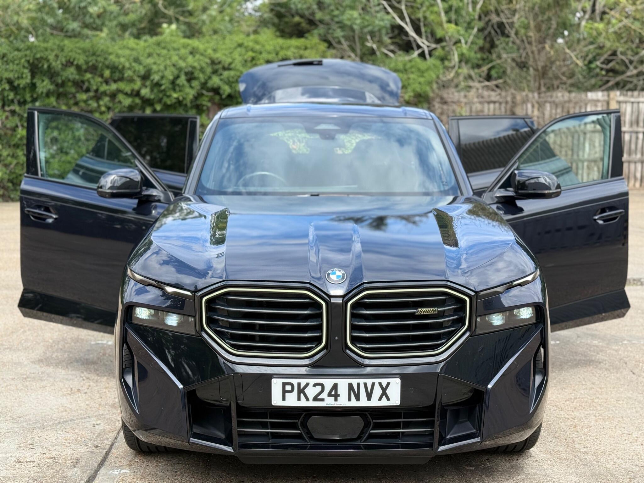 BMW XM view 6