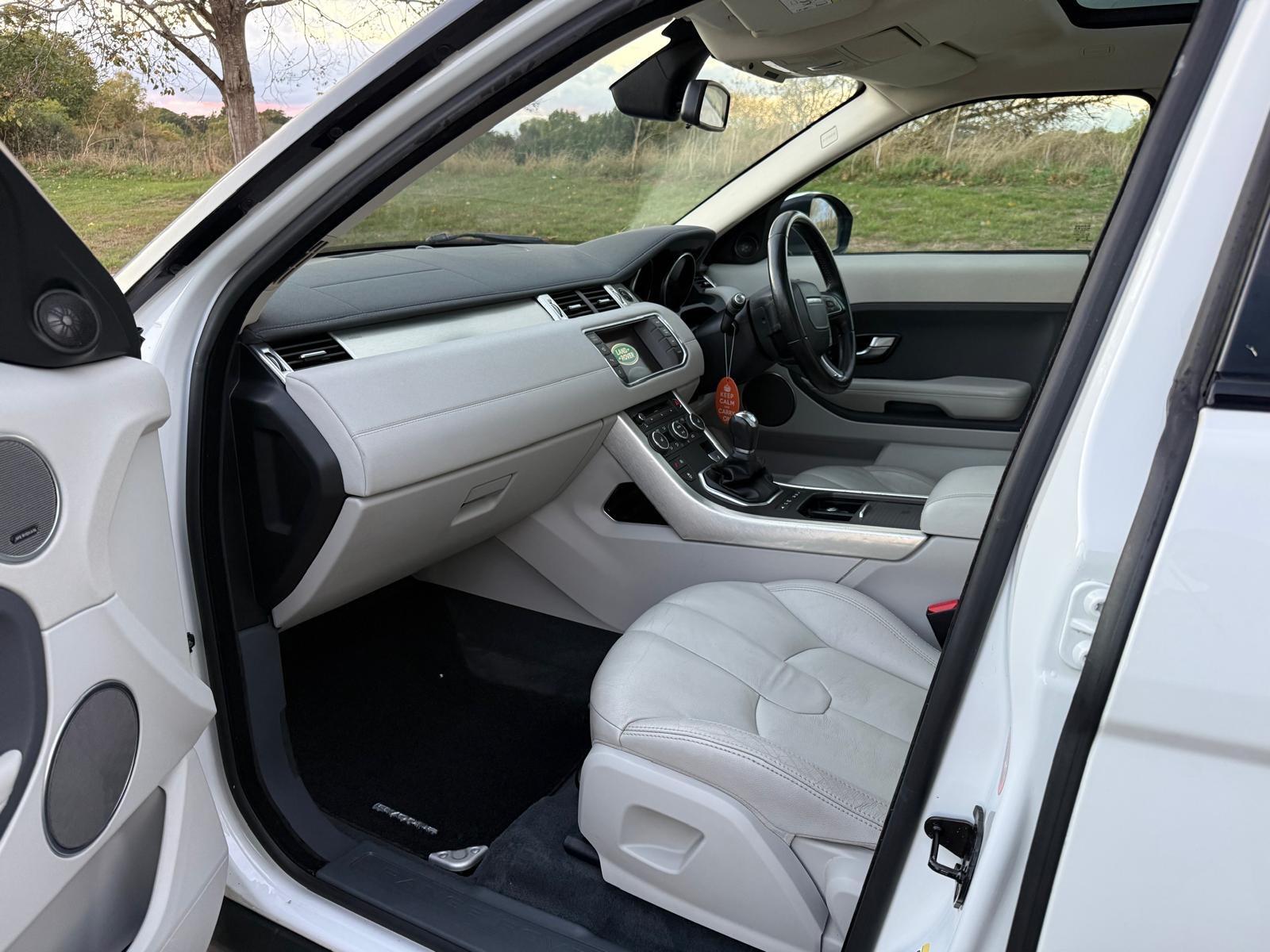 Land Rover Range Rover Evoque - Image 27