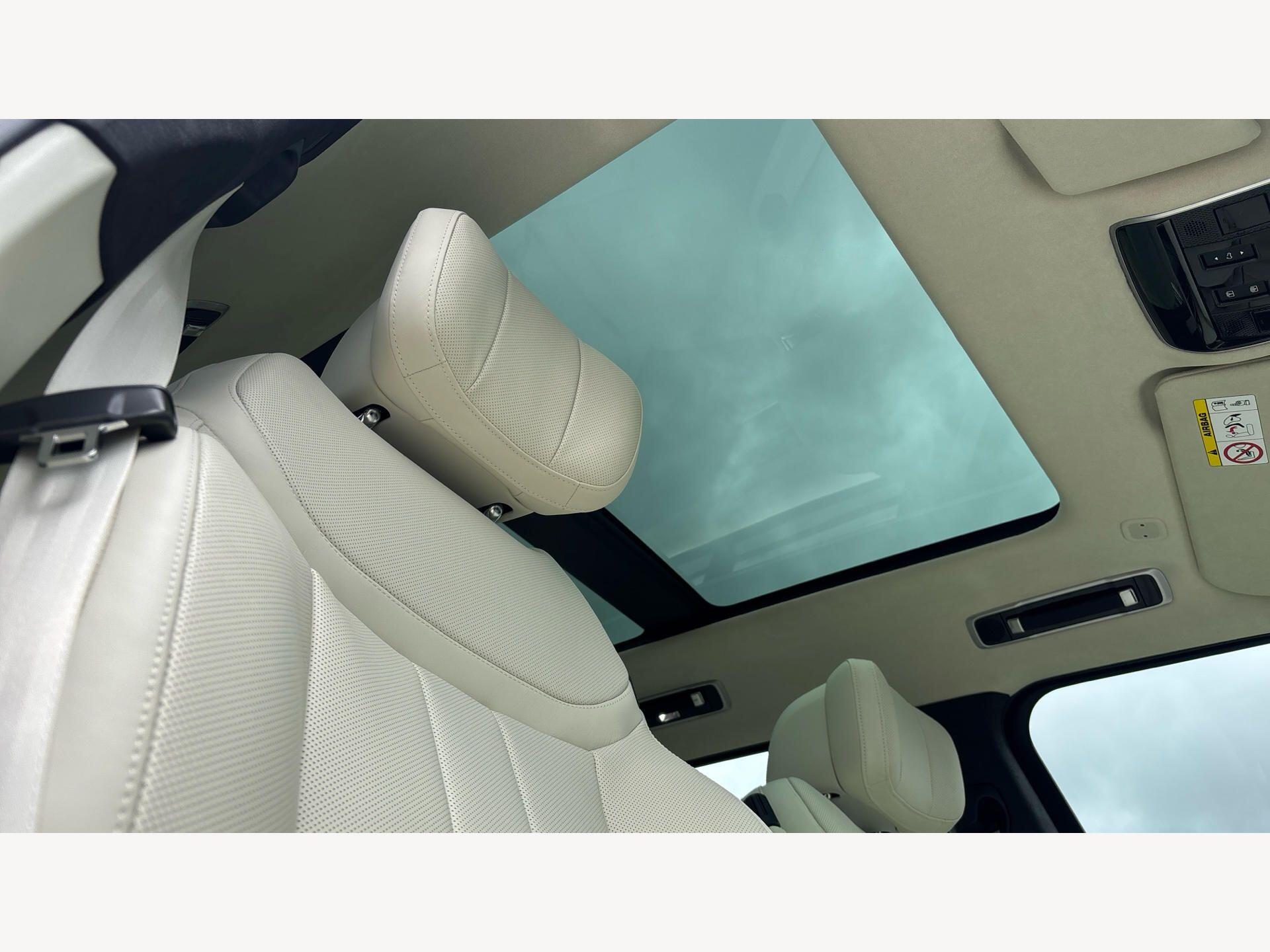 Land Rover Range Rover view 24