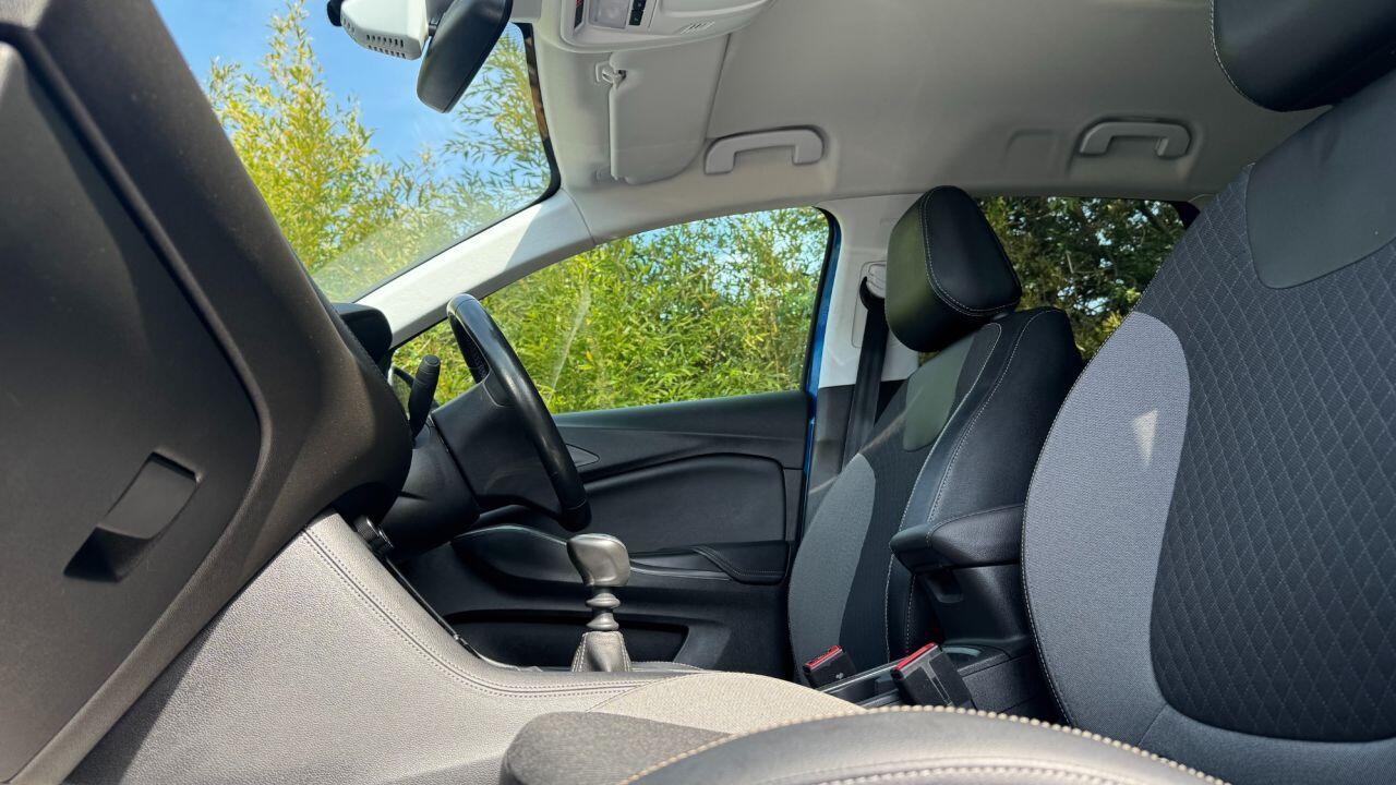 Vauxhall Grandland X view 9