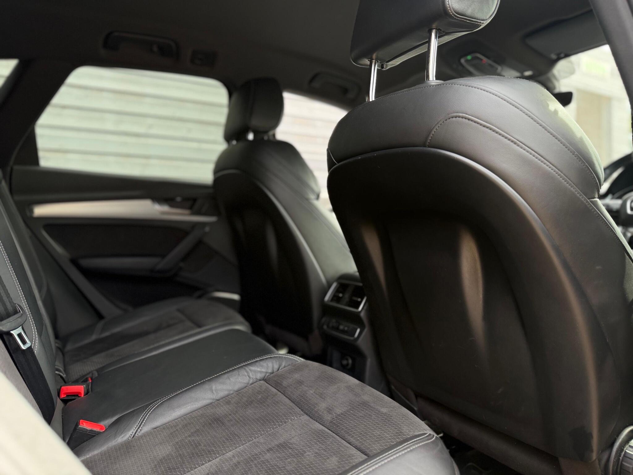 Audi Q5 view 44